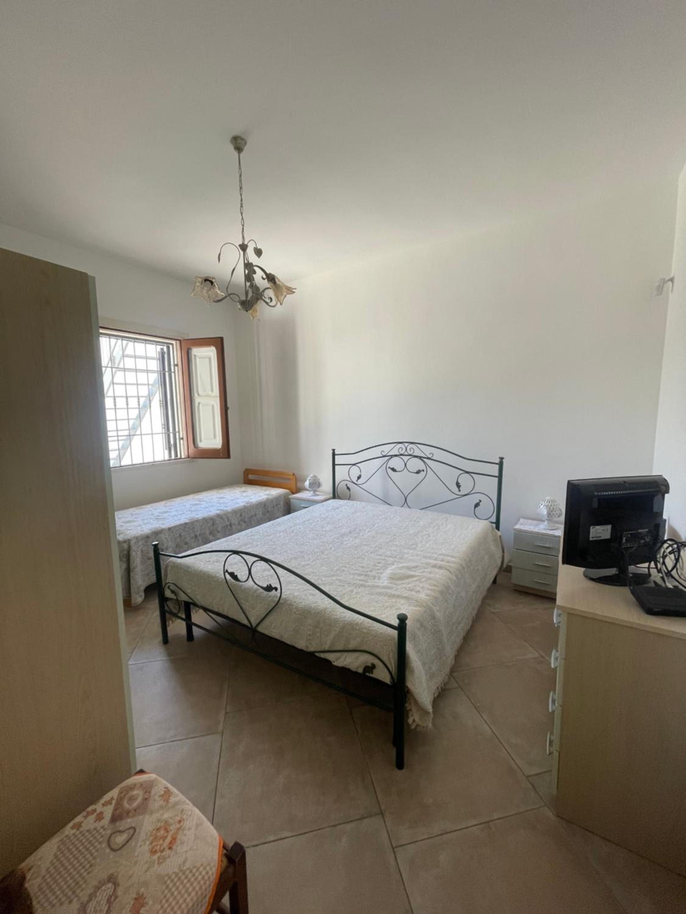 Two-Bedroom House photo 3