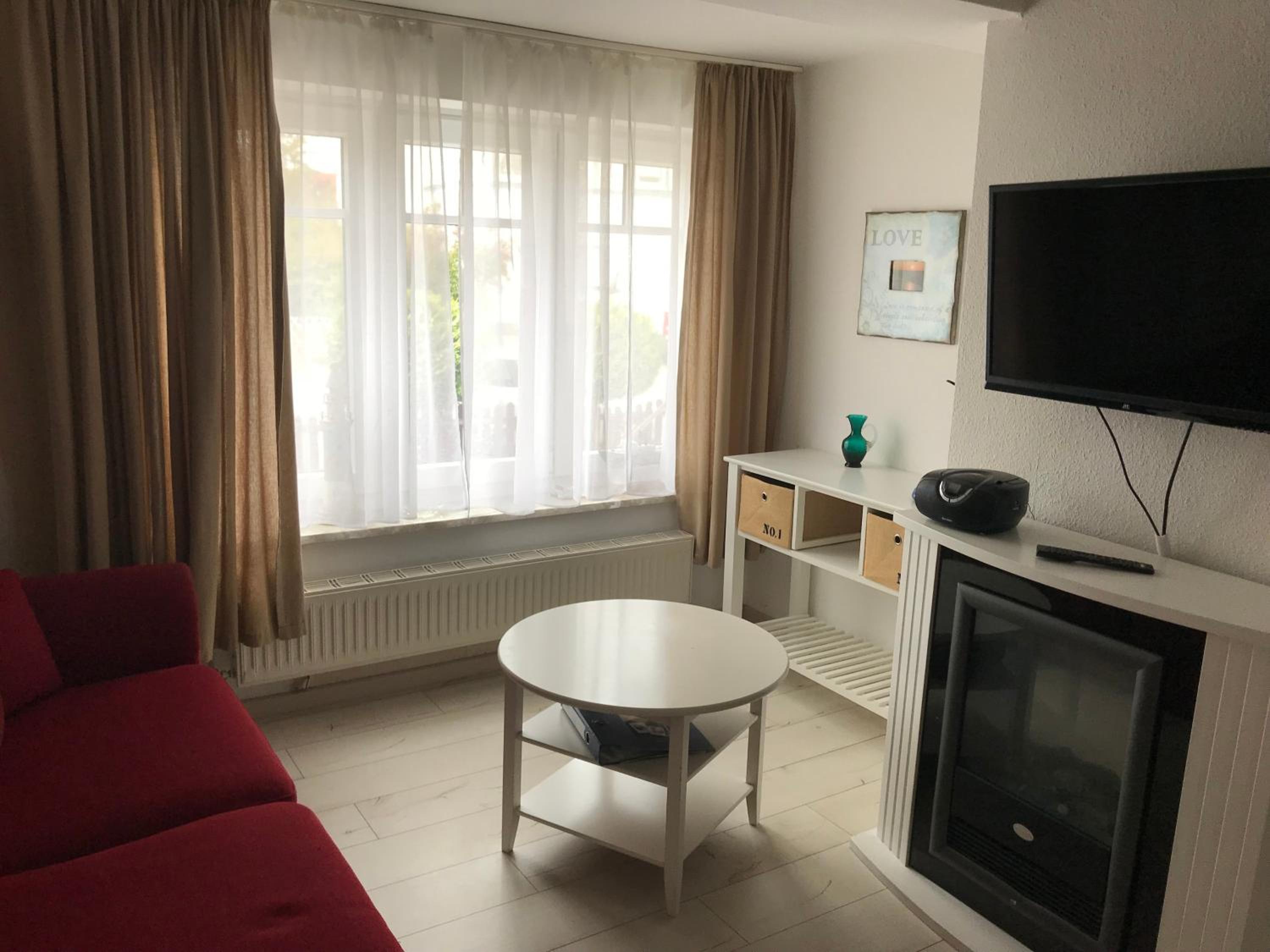 Apartment photo 2