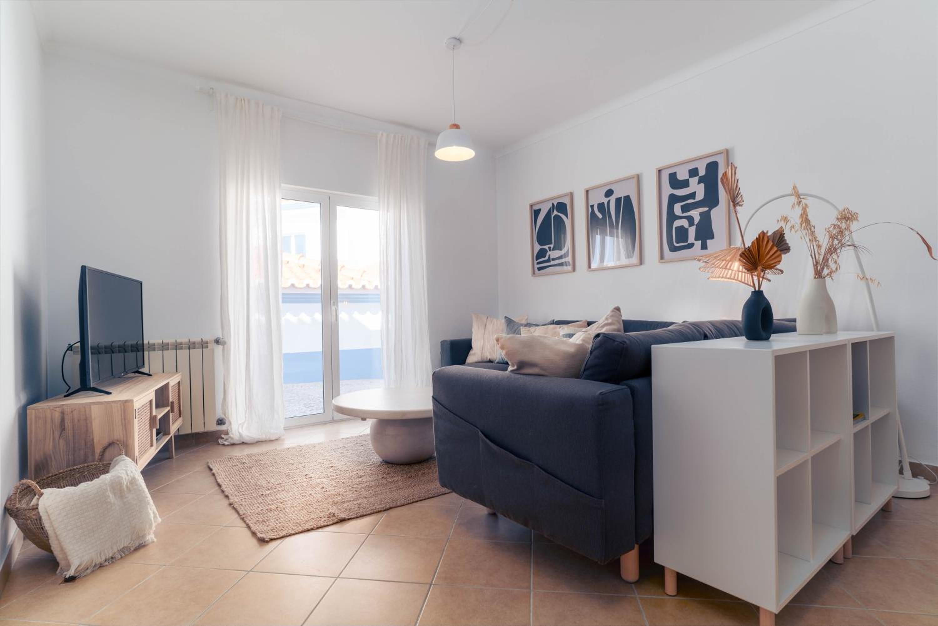 Three-Bedroom House photo 2