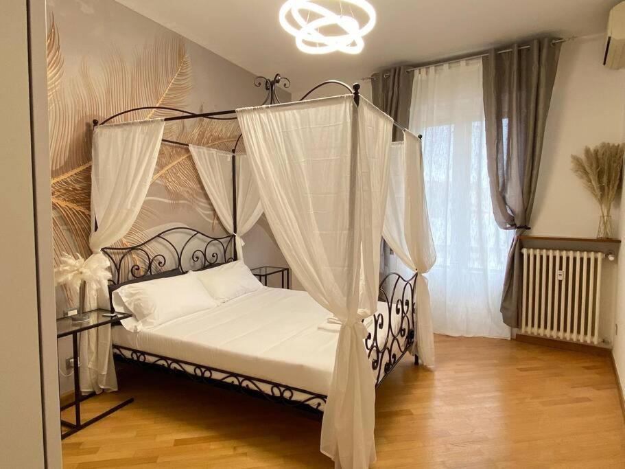 Three-Bedroom Apartment photo 1