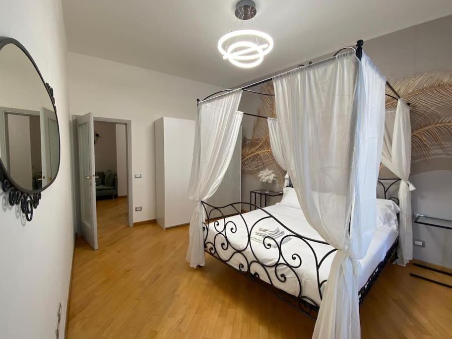 Three-Bedroom Apartment photo 2