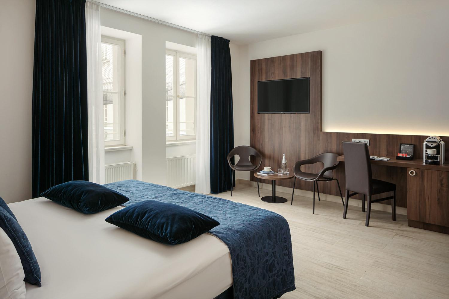 Deluxe Double or Twin Room - Photo 2