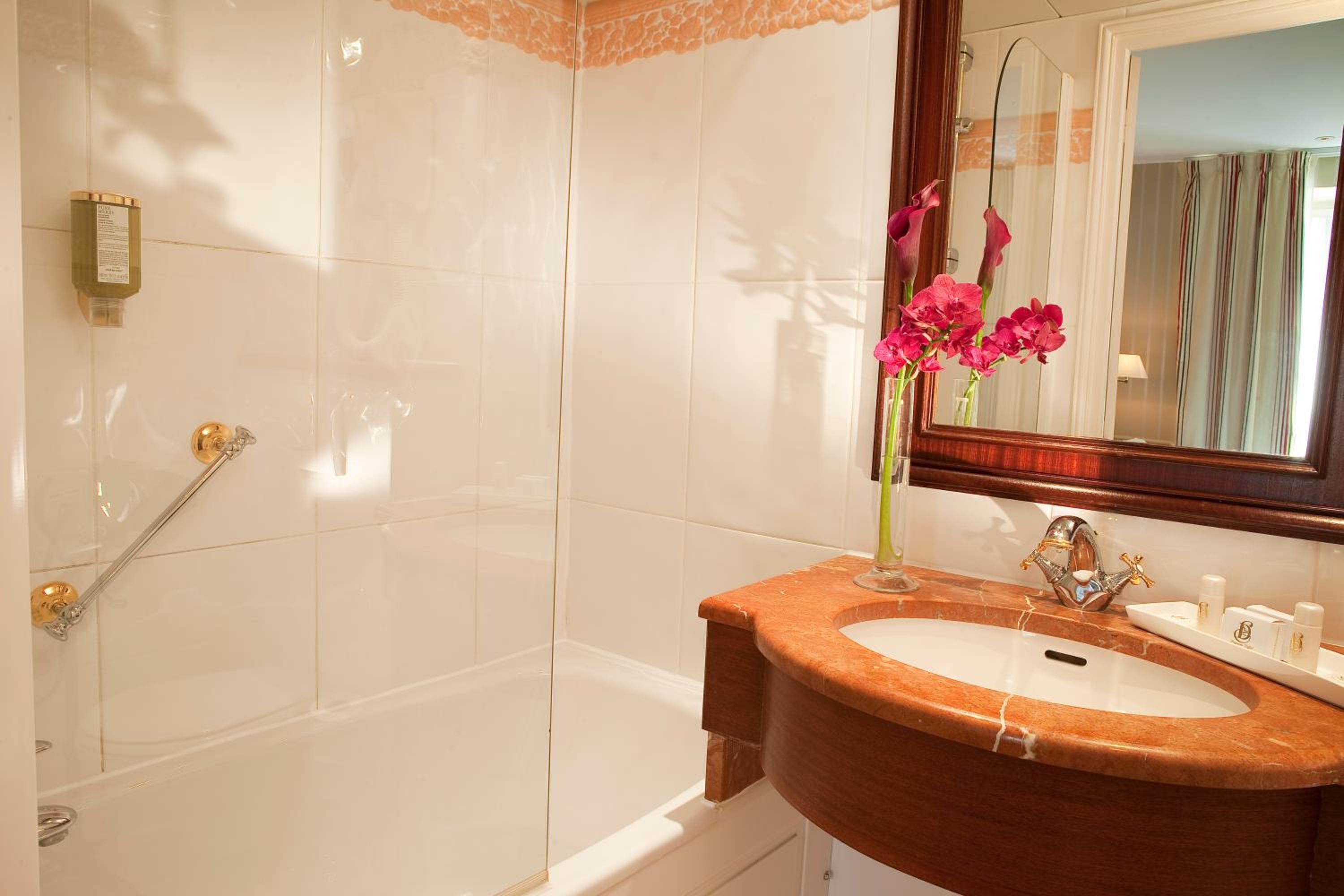 Superior Triple Room - Photo 3