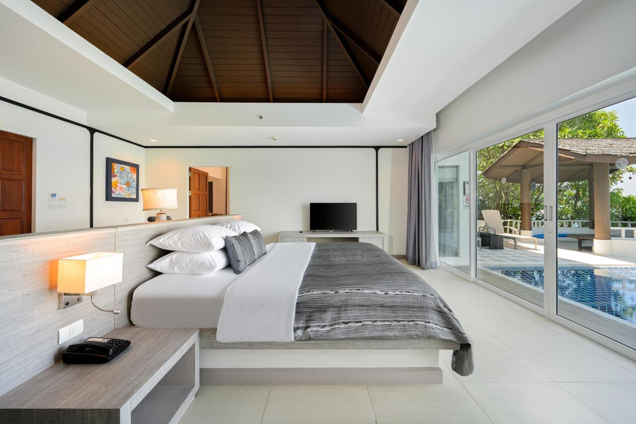 One-Bedroom Pool Villa - Photo 22