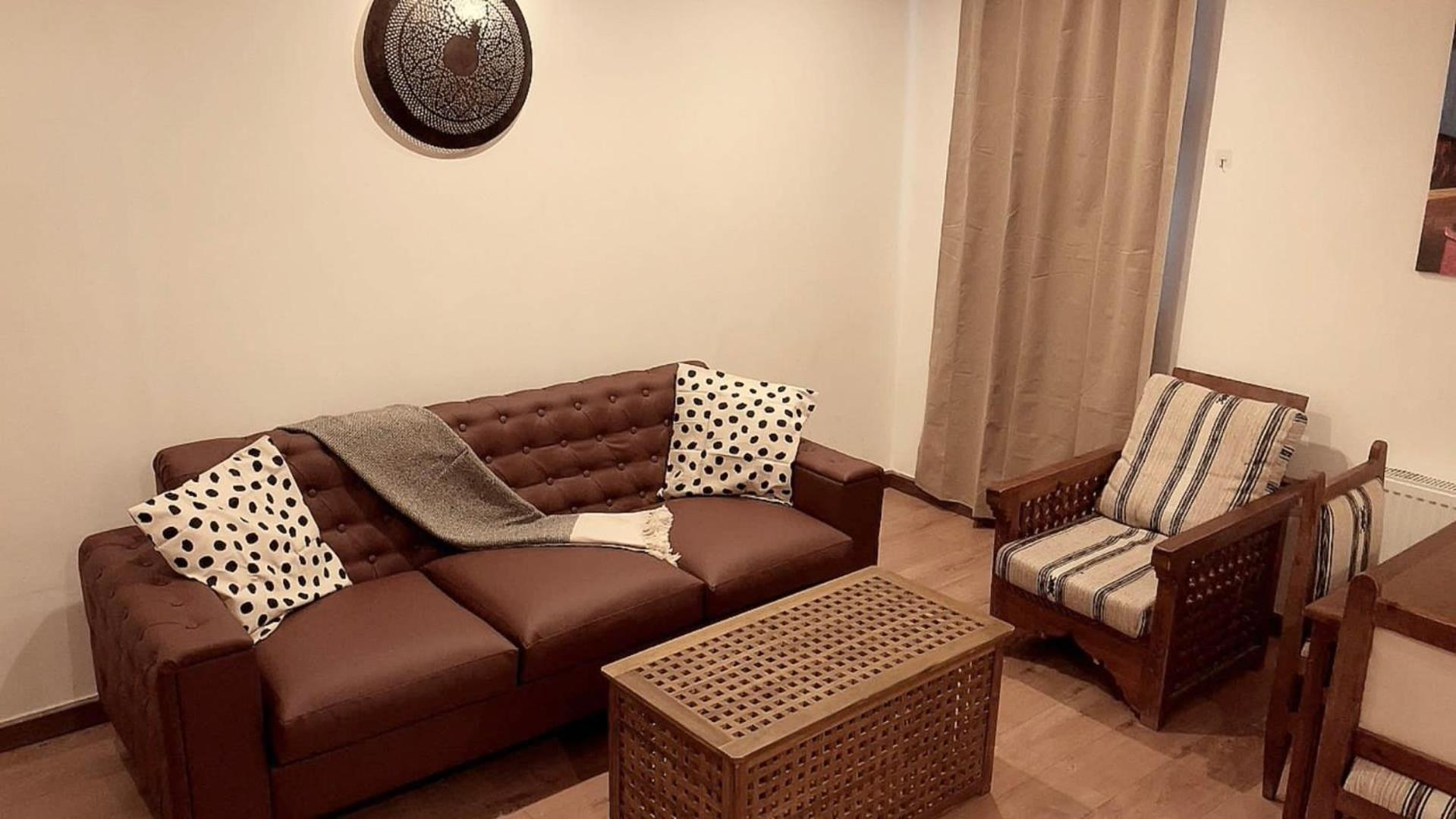 One-Bedroom Deluxe Apartment