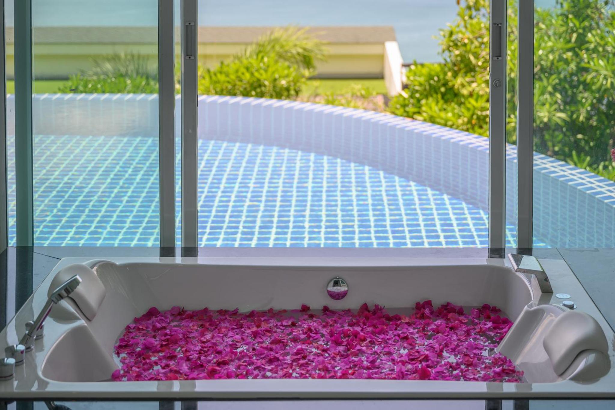 One-Bedroom Pool Villa - Photo 14