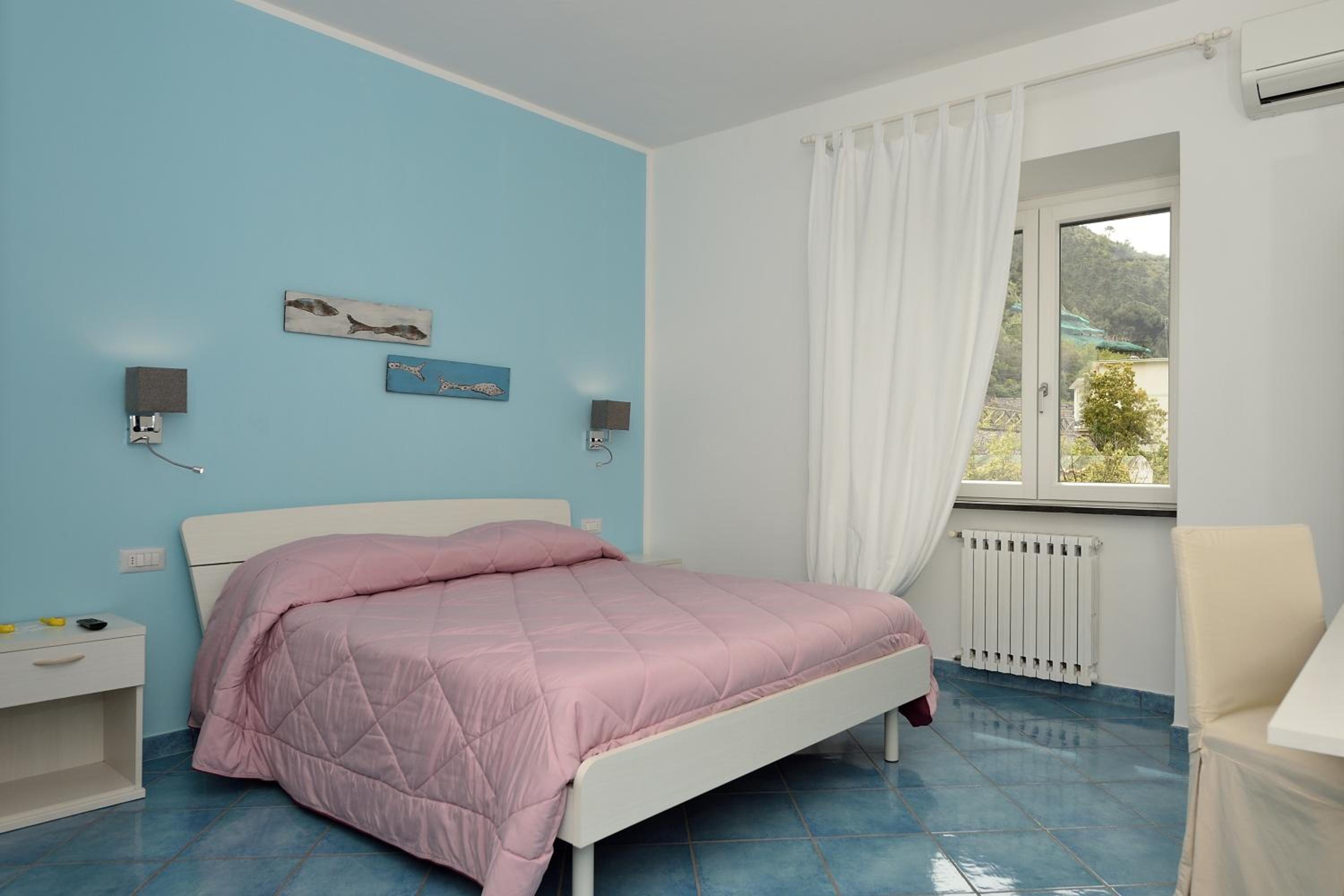 Double Room - Photo 4