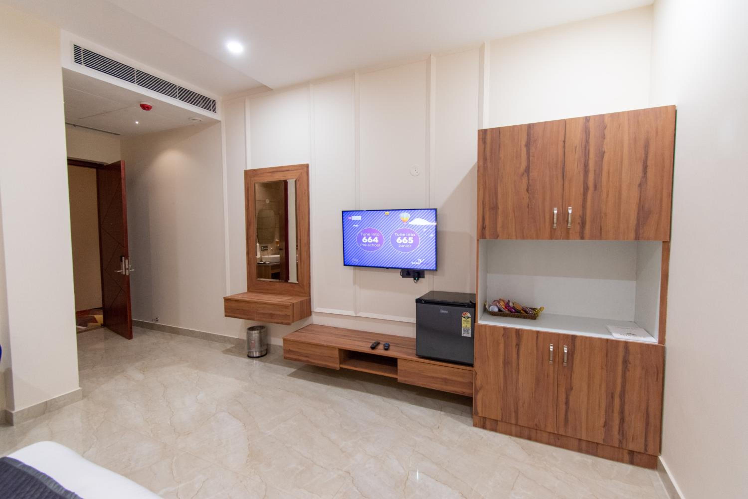 Superior King Room photo 2
