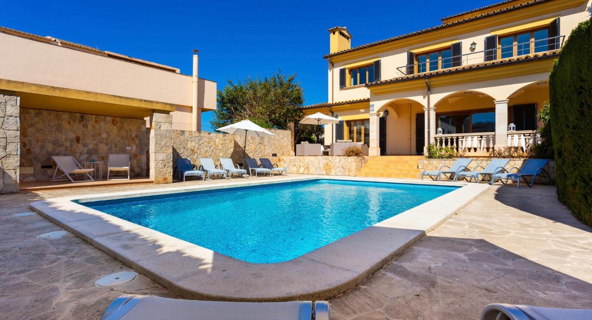 Villa with Garden View photo 2