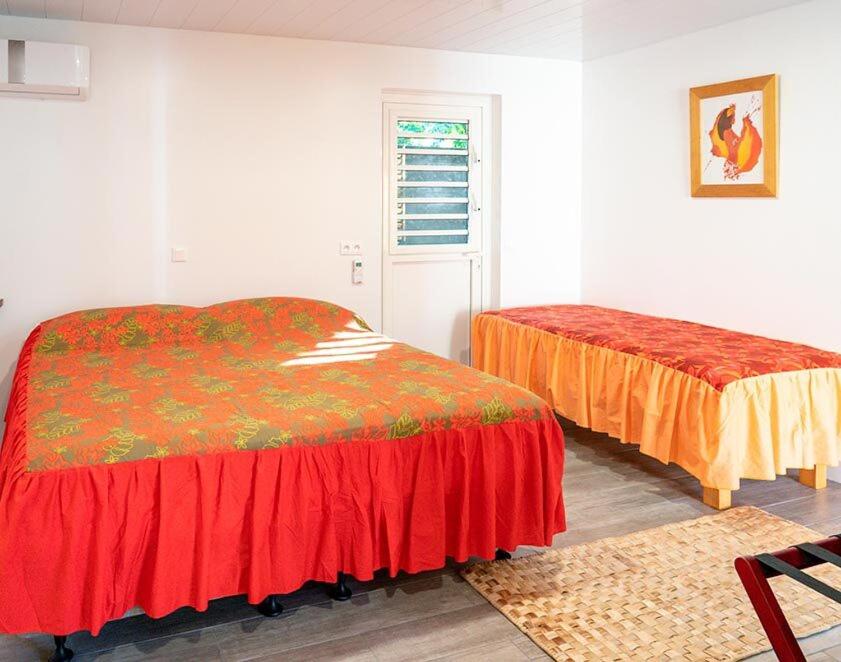 Basic Triple Room with Shared Bathroom photo 1