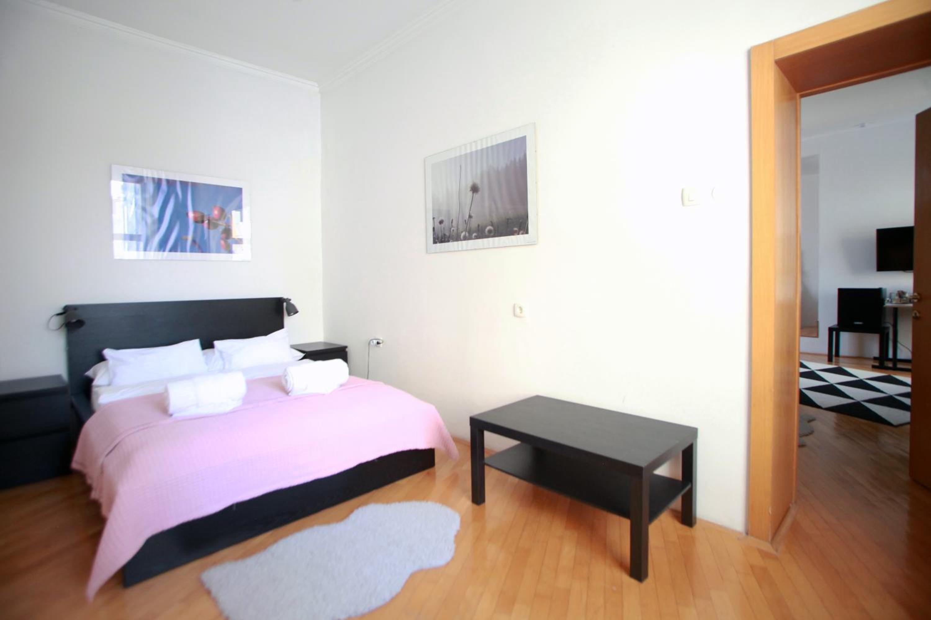 Suite - Photo 6