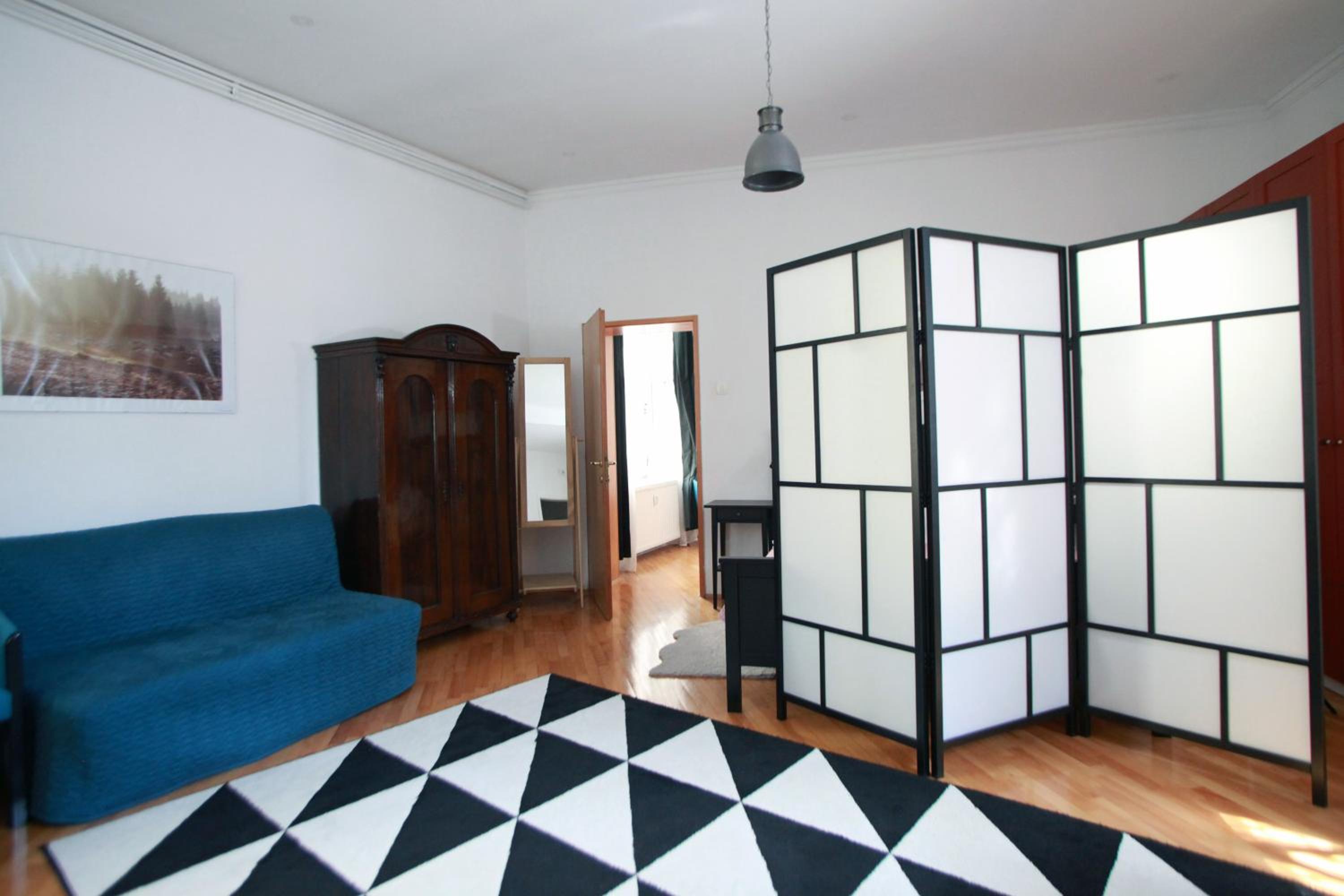 Suite - Photo 4