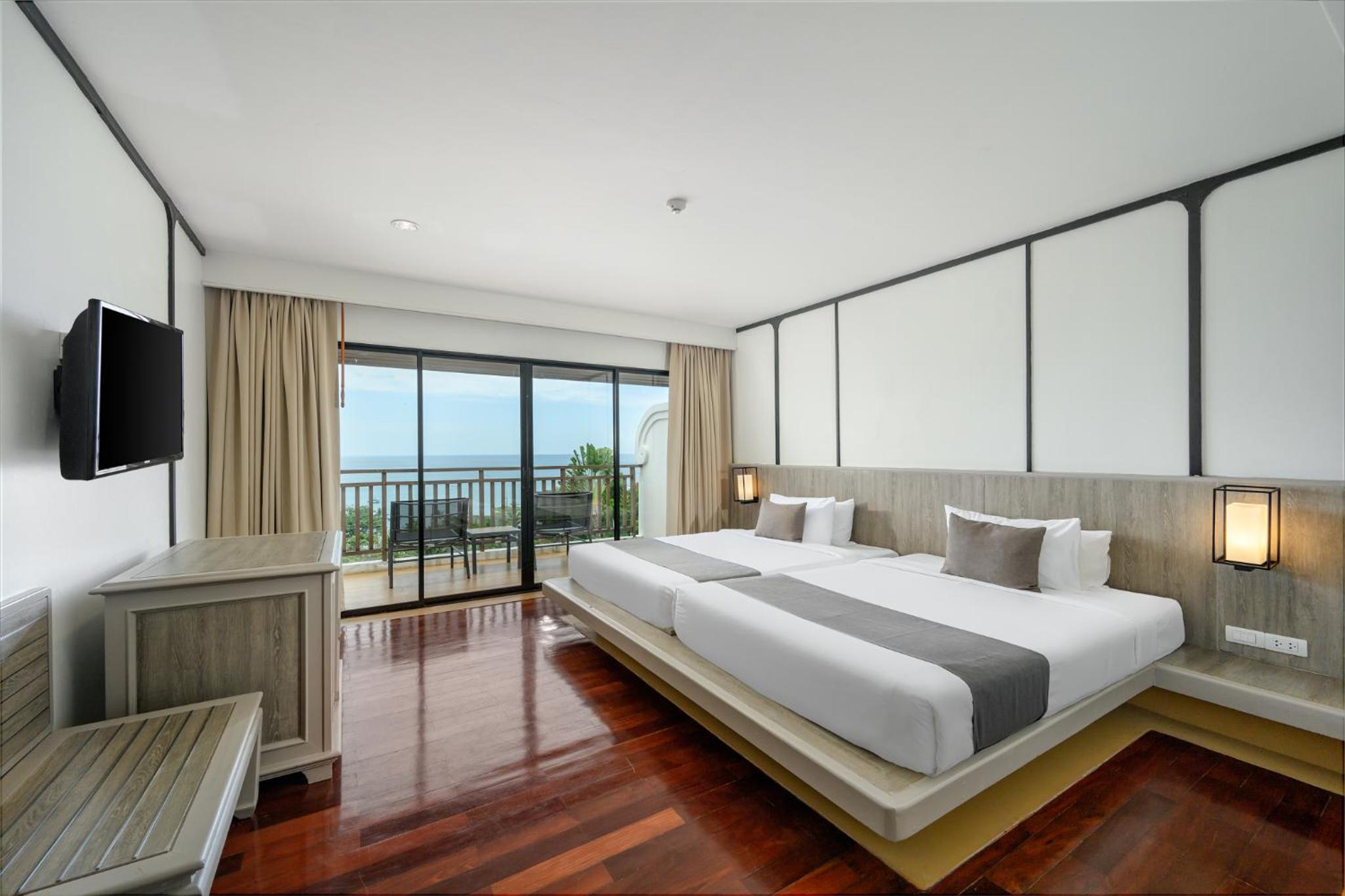 Grand Deluxe Seaview - Photo 10