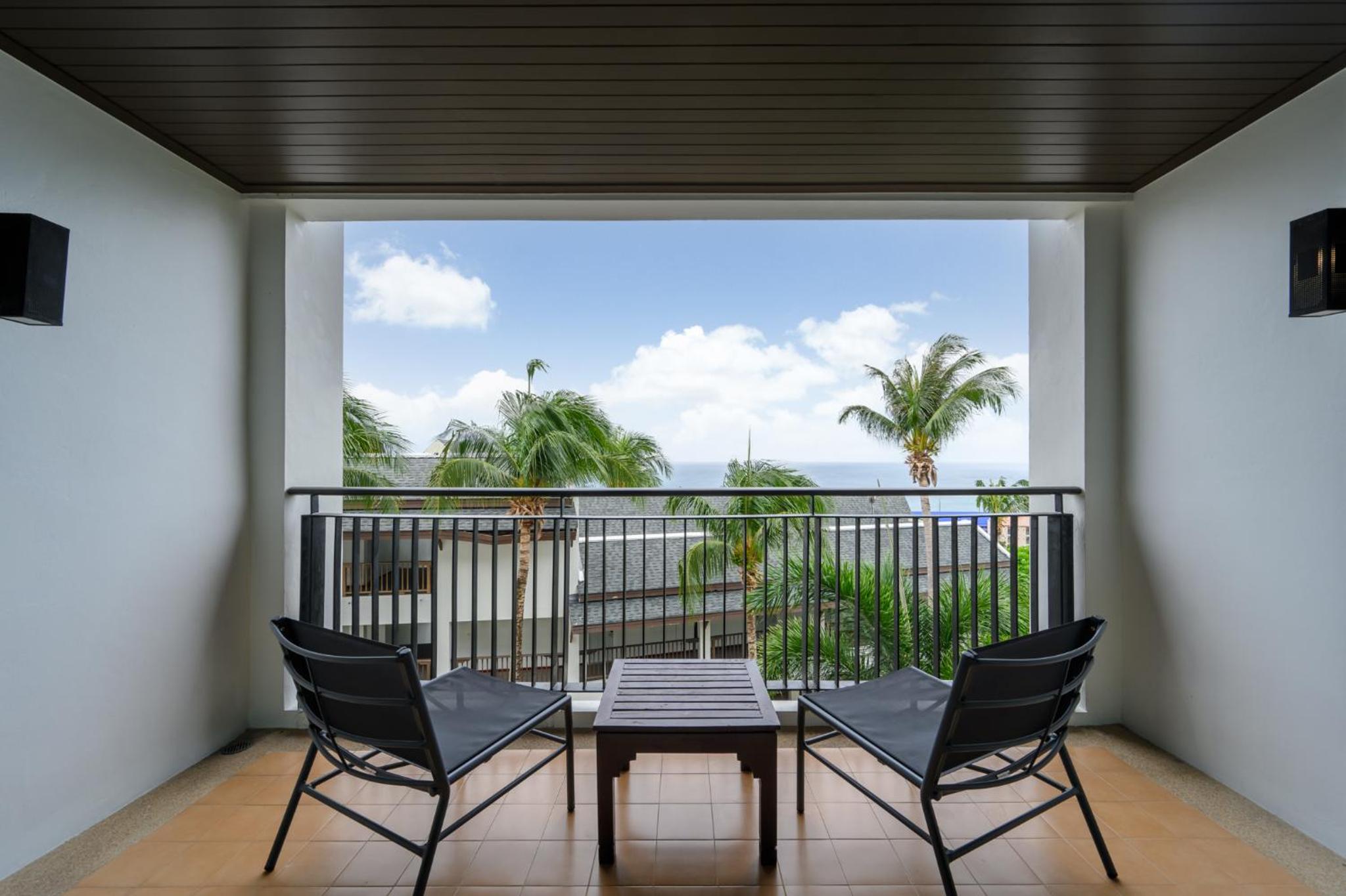 Grand Deluxe Seaview - Photo 2