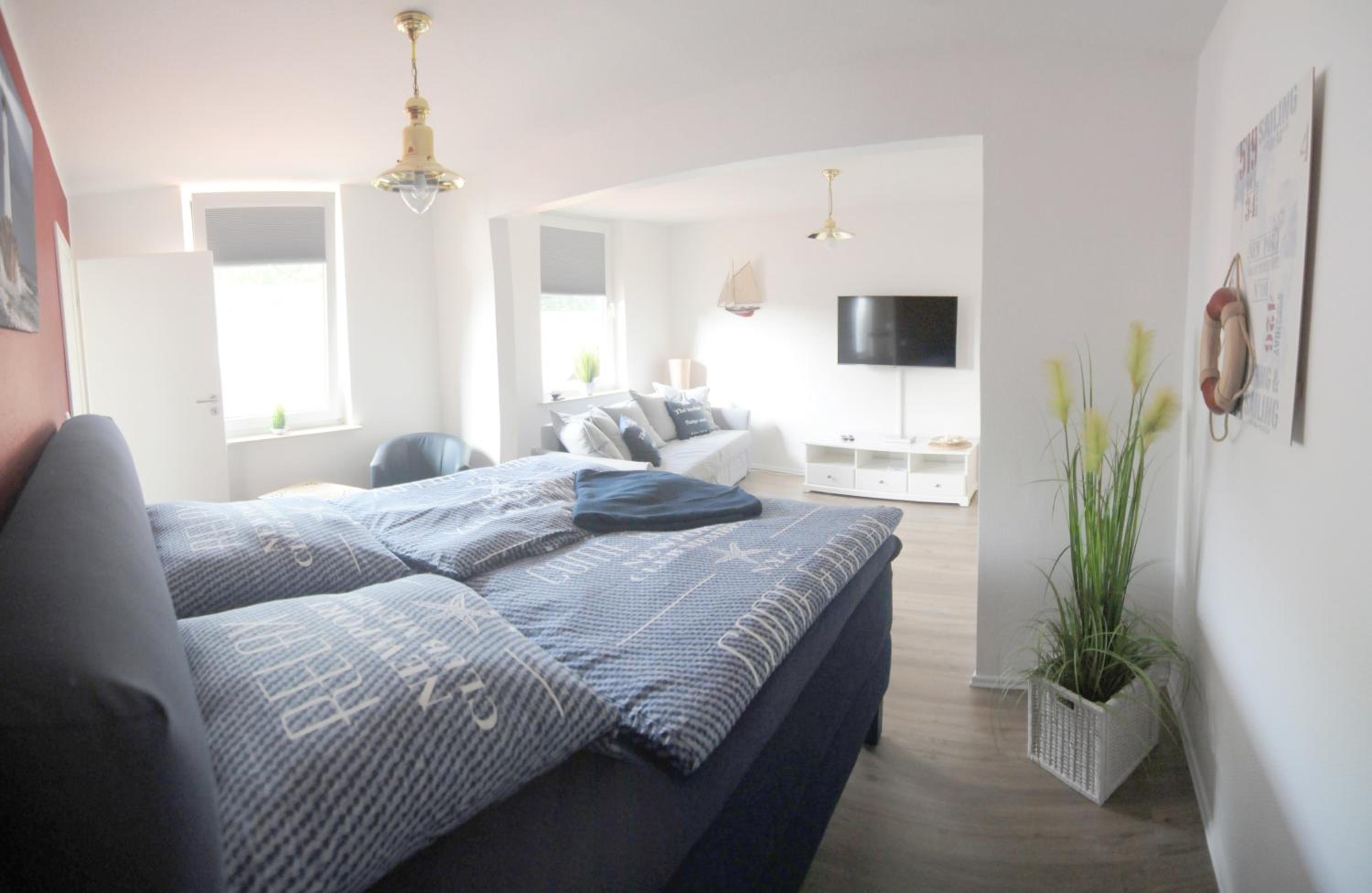 Apartment photo 2