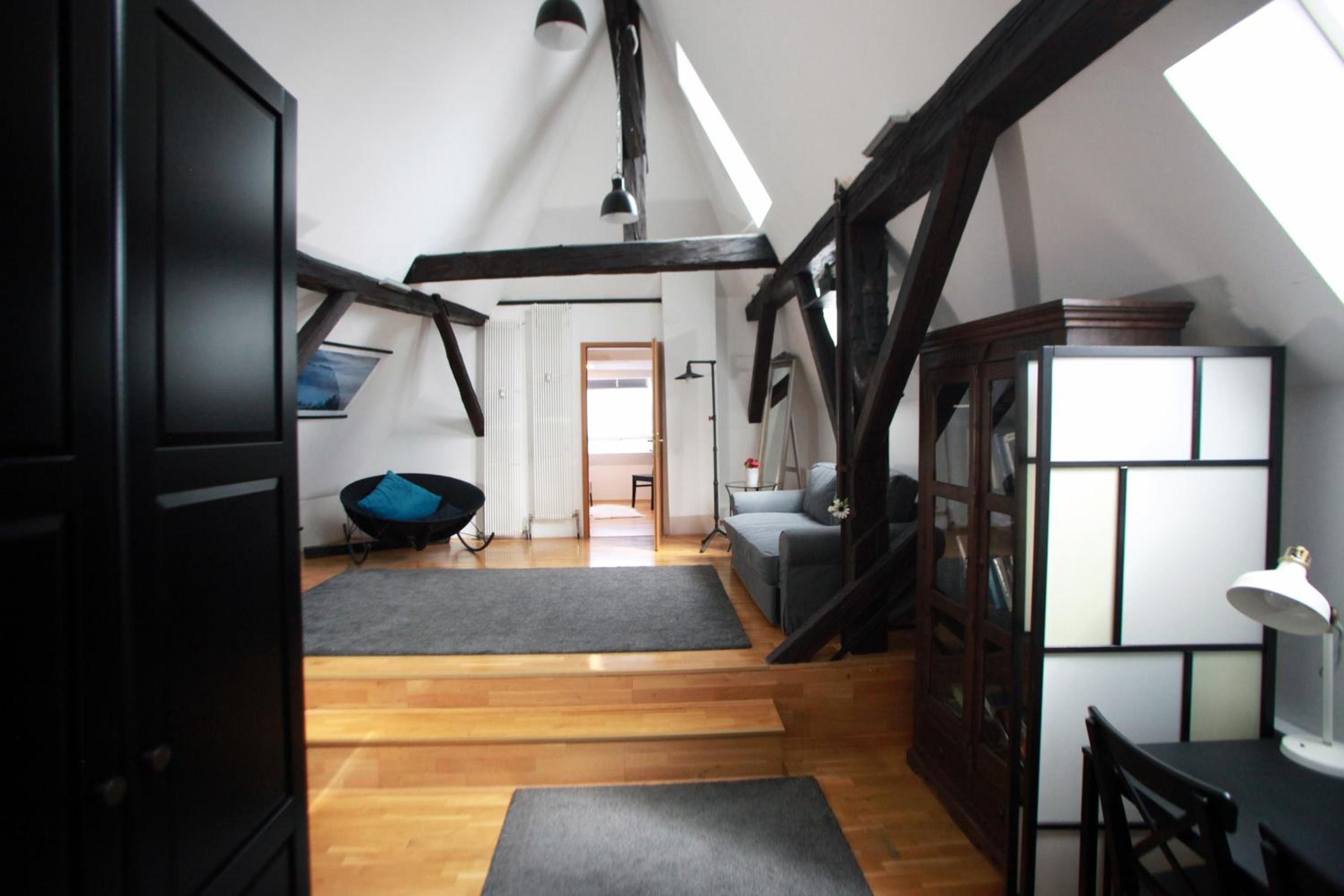 Loft - Photo 12