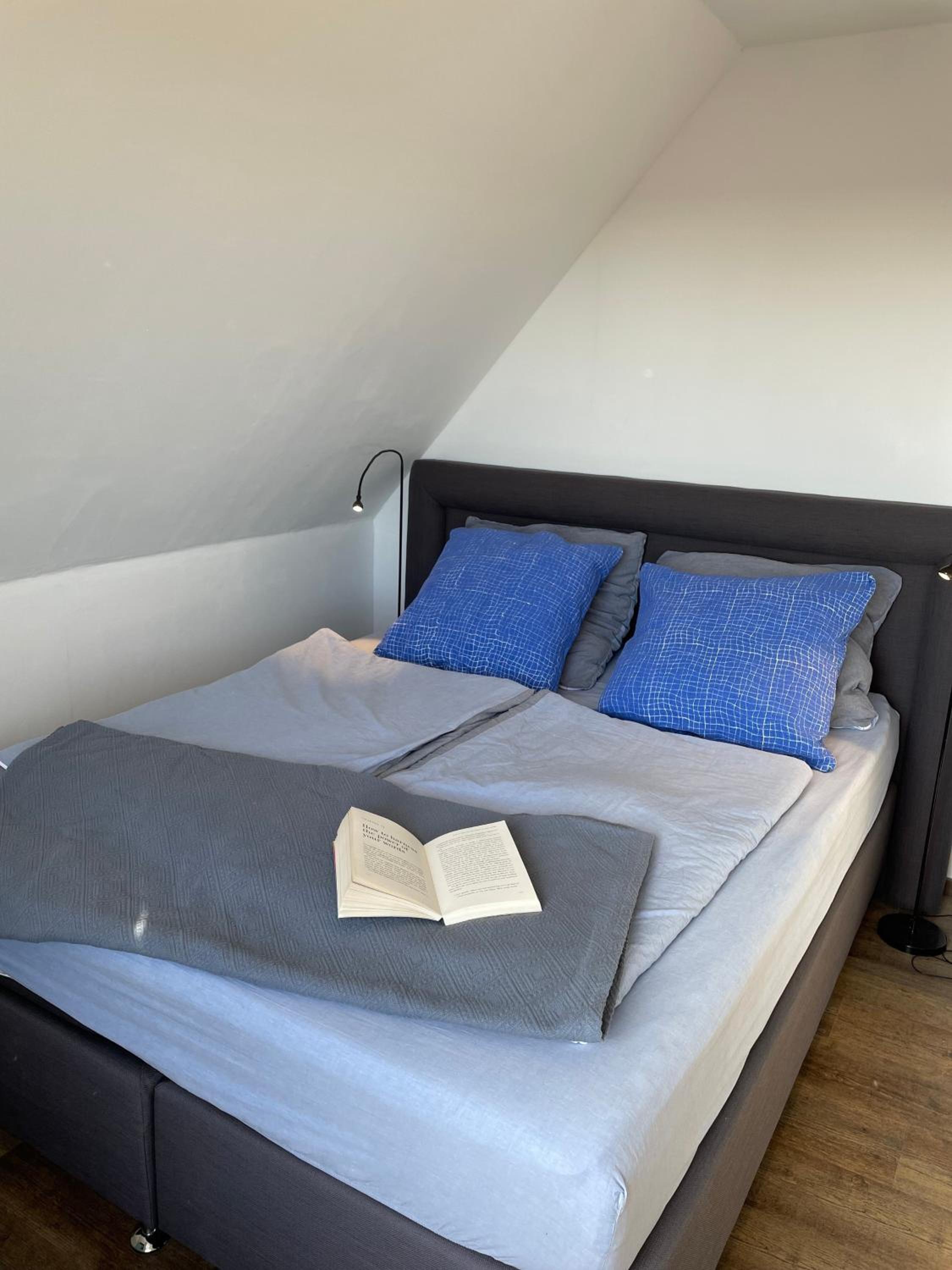 Apartment photo 2