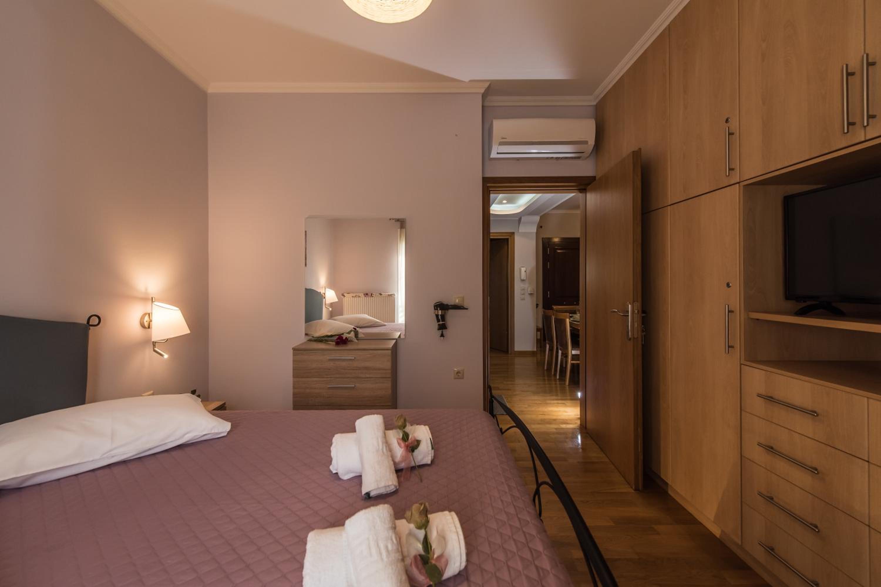 Three-Bedroom Villa photo 1