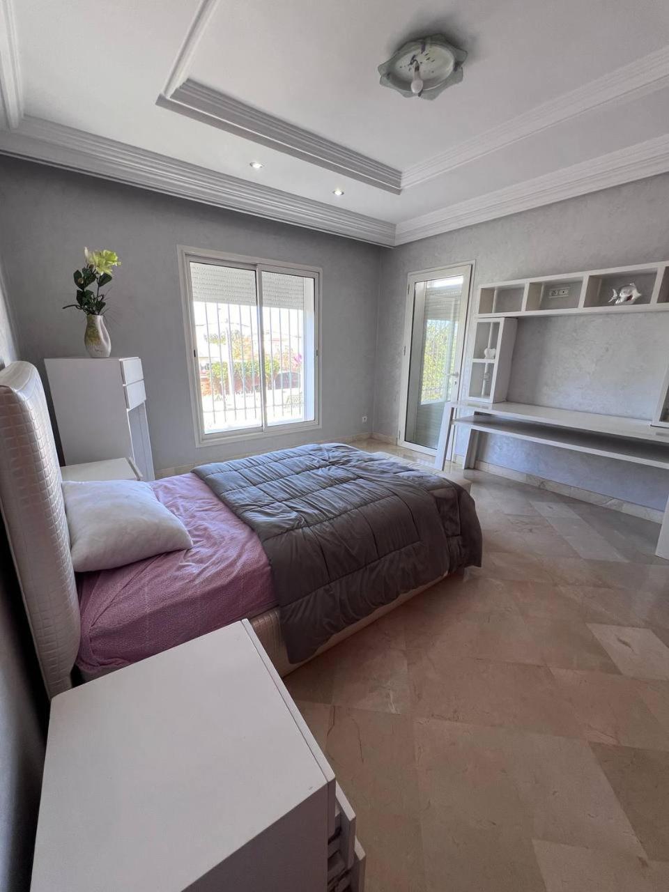 Three-Bedroom Villa photo 1