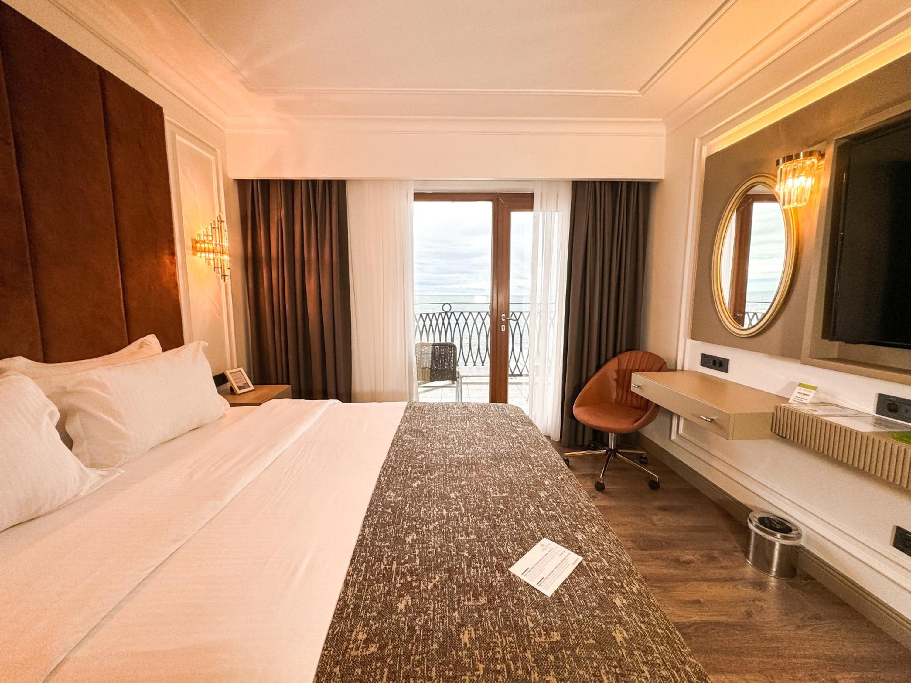 Double Suite with Sea View photo 1