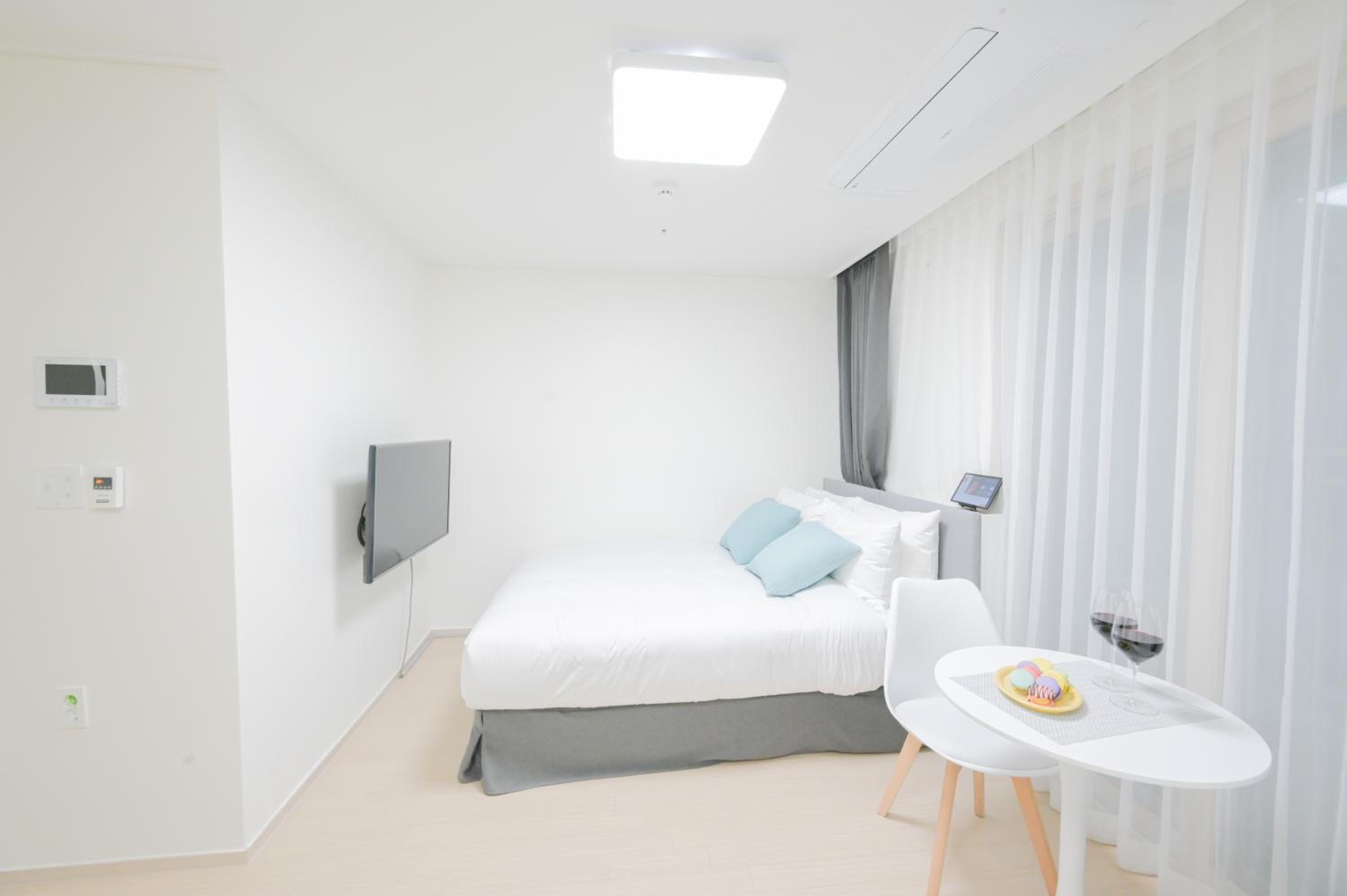 Standard Room Without View (No View) - Photo 2