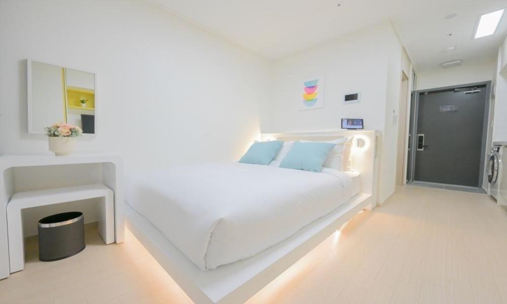 Standard Room Without View (No View) - Photo 1