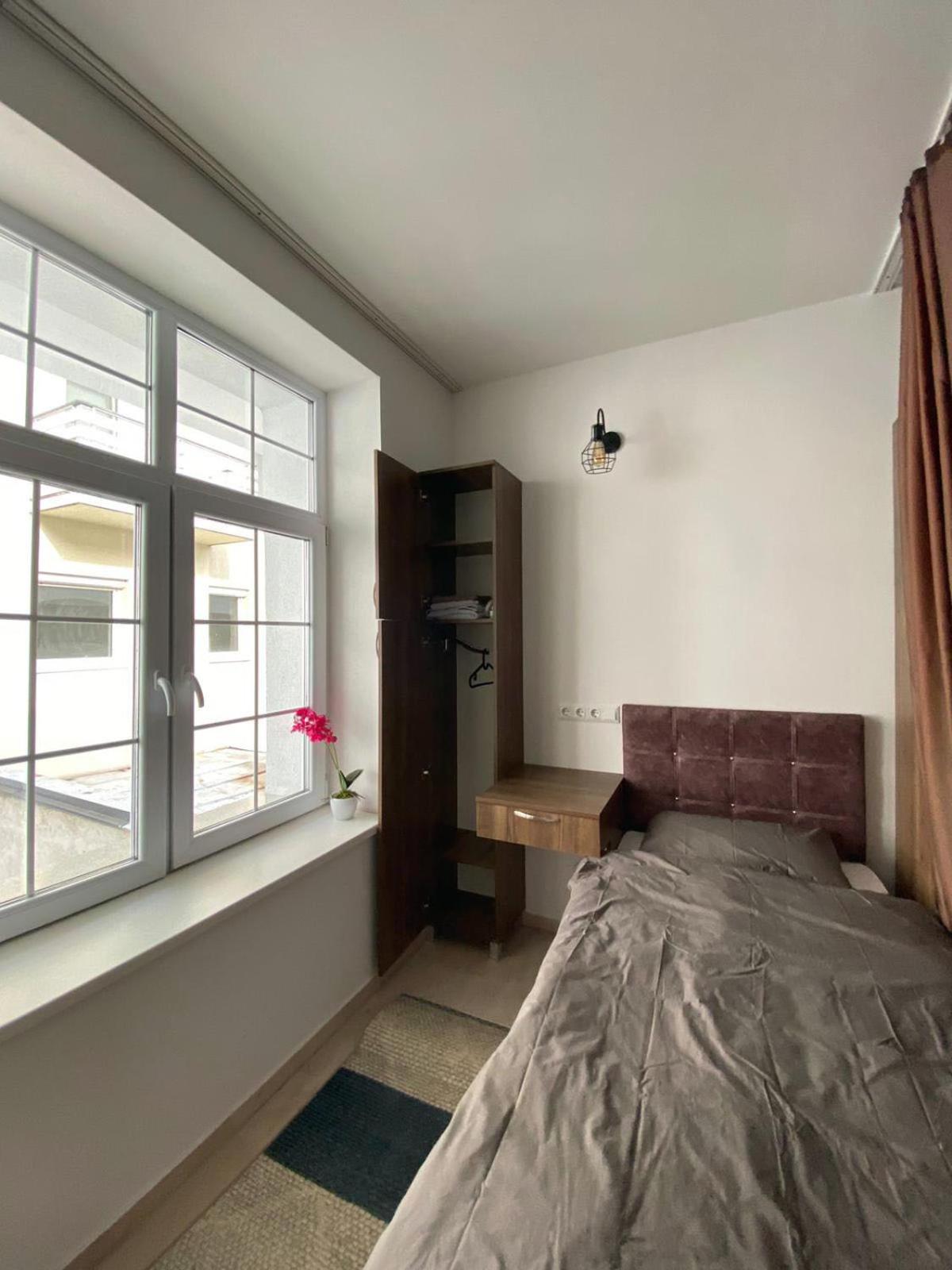 Large Double Room photo 1