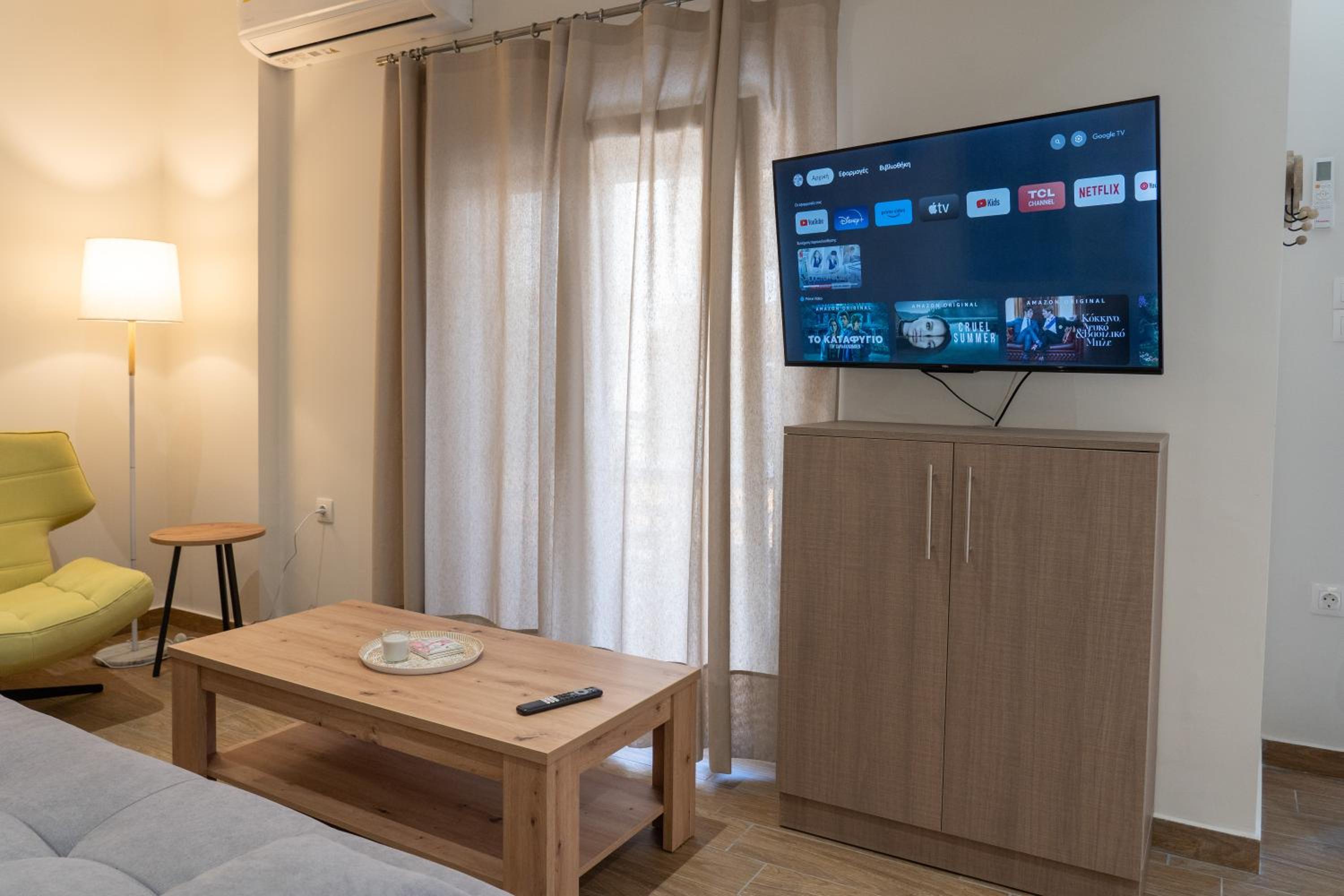 Two-Bedroom Apartment with Terrace photo 3