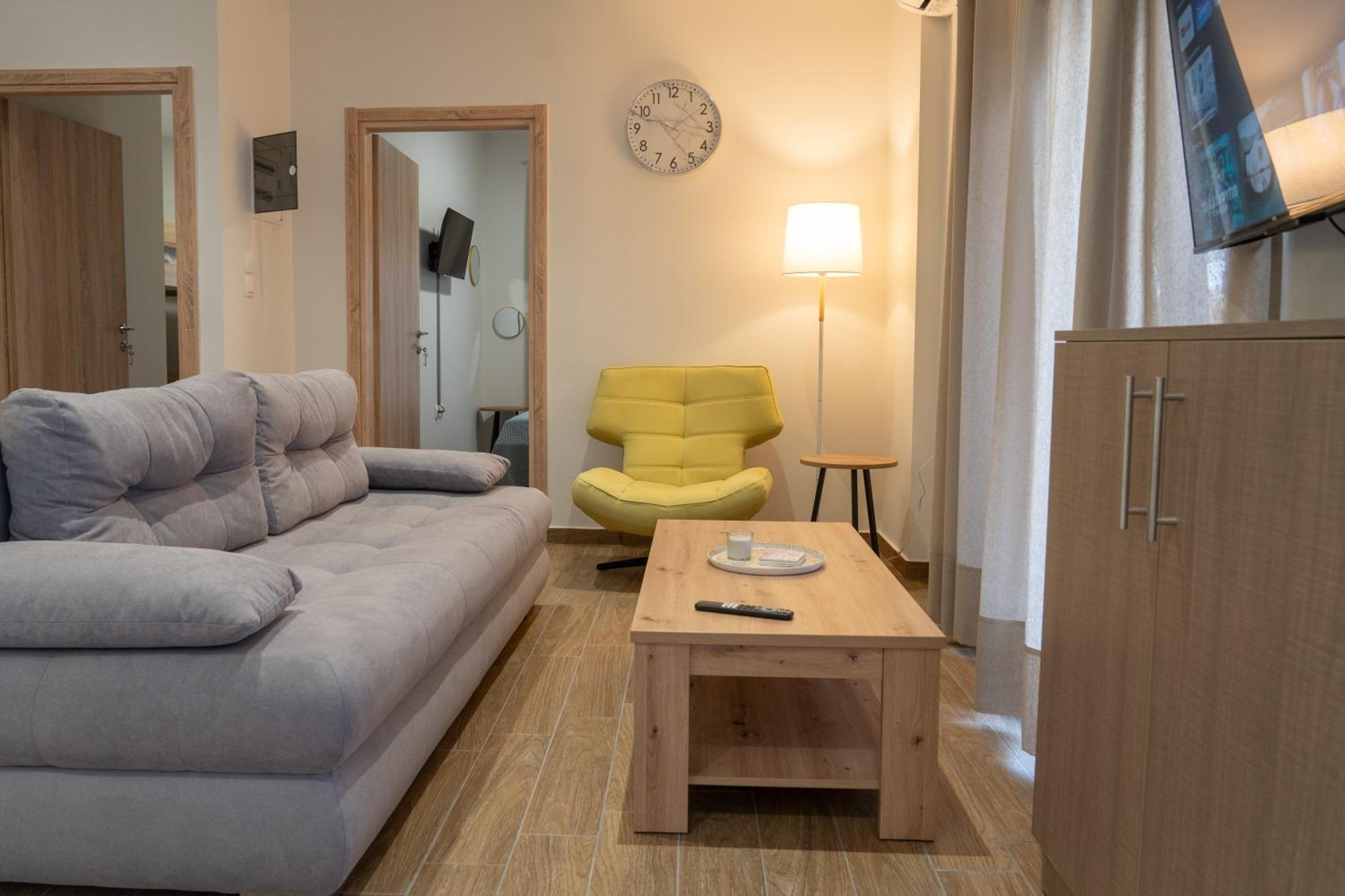 Two-Bedroom Apartment with Terrace photo 3