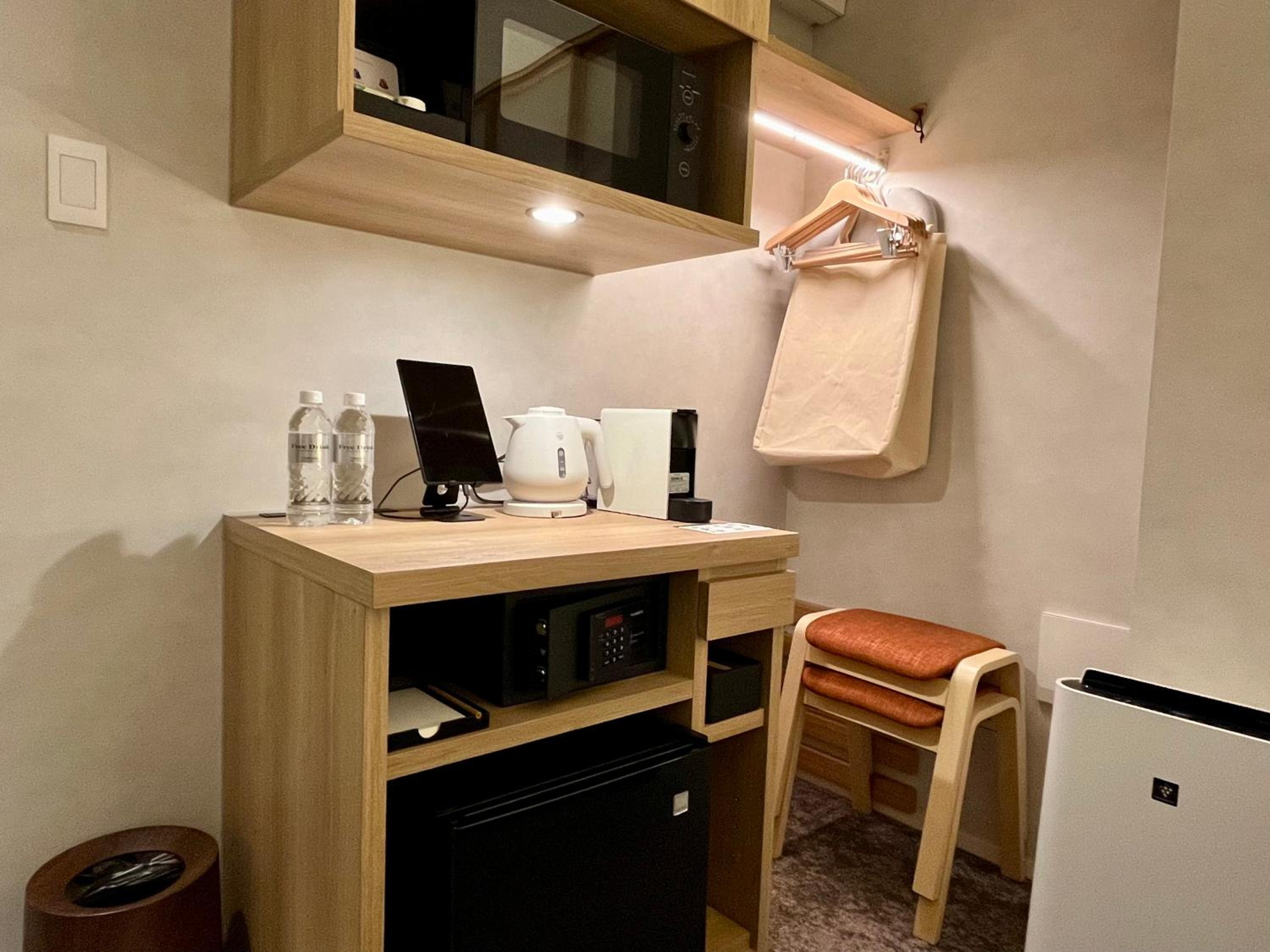 Single Room photo 3