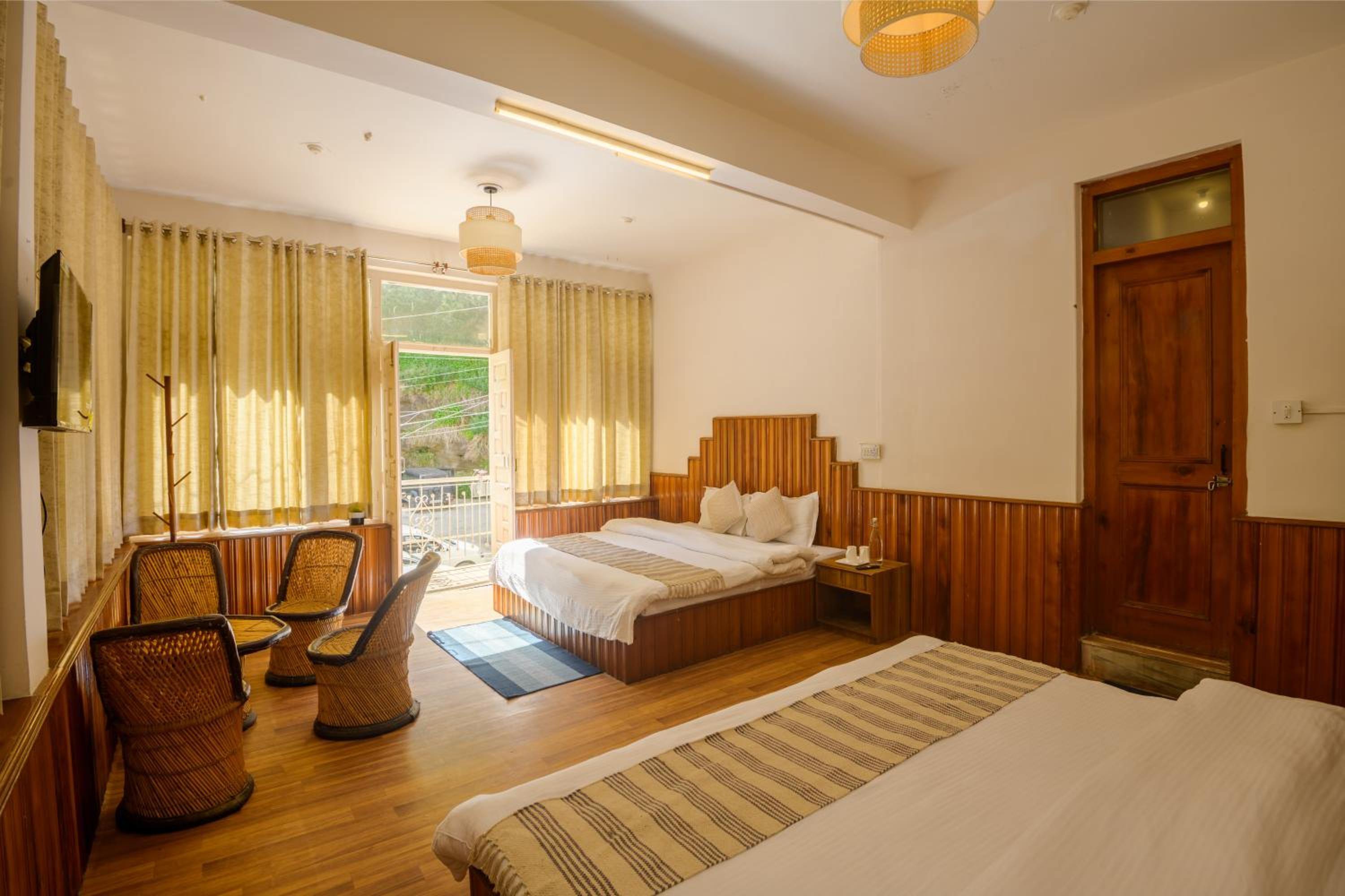 Deluxe Quadruple Room - Photo 7