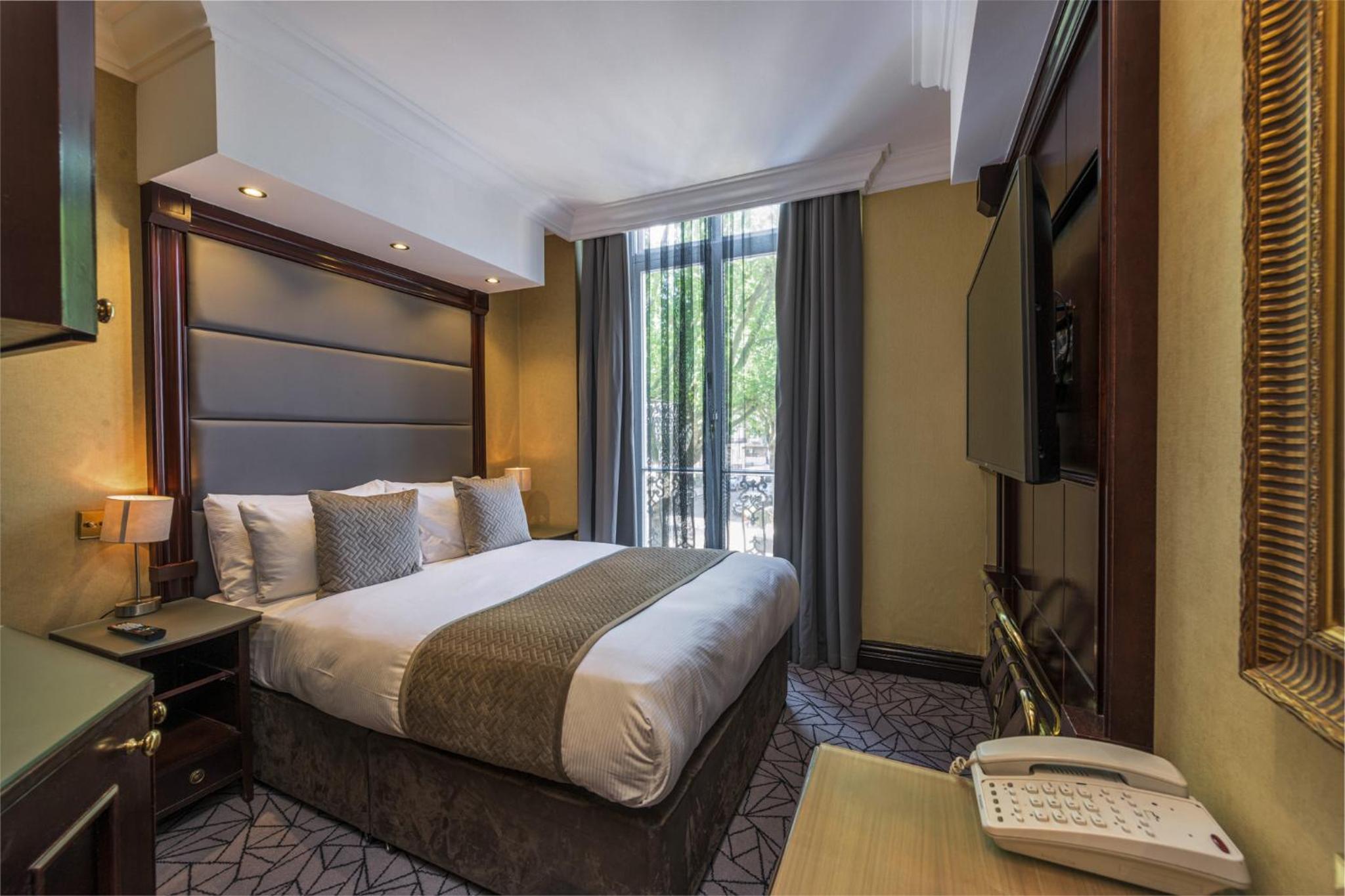 Superior Double Room photo 2