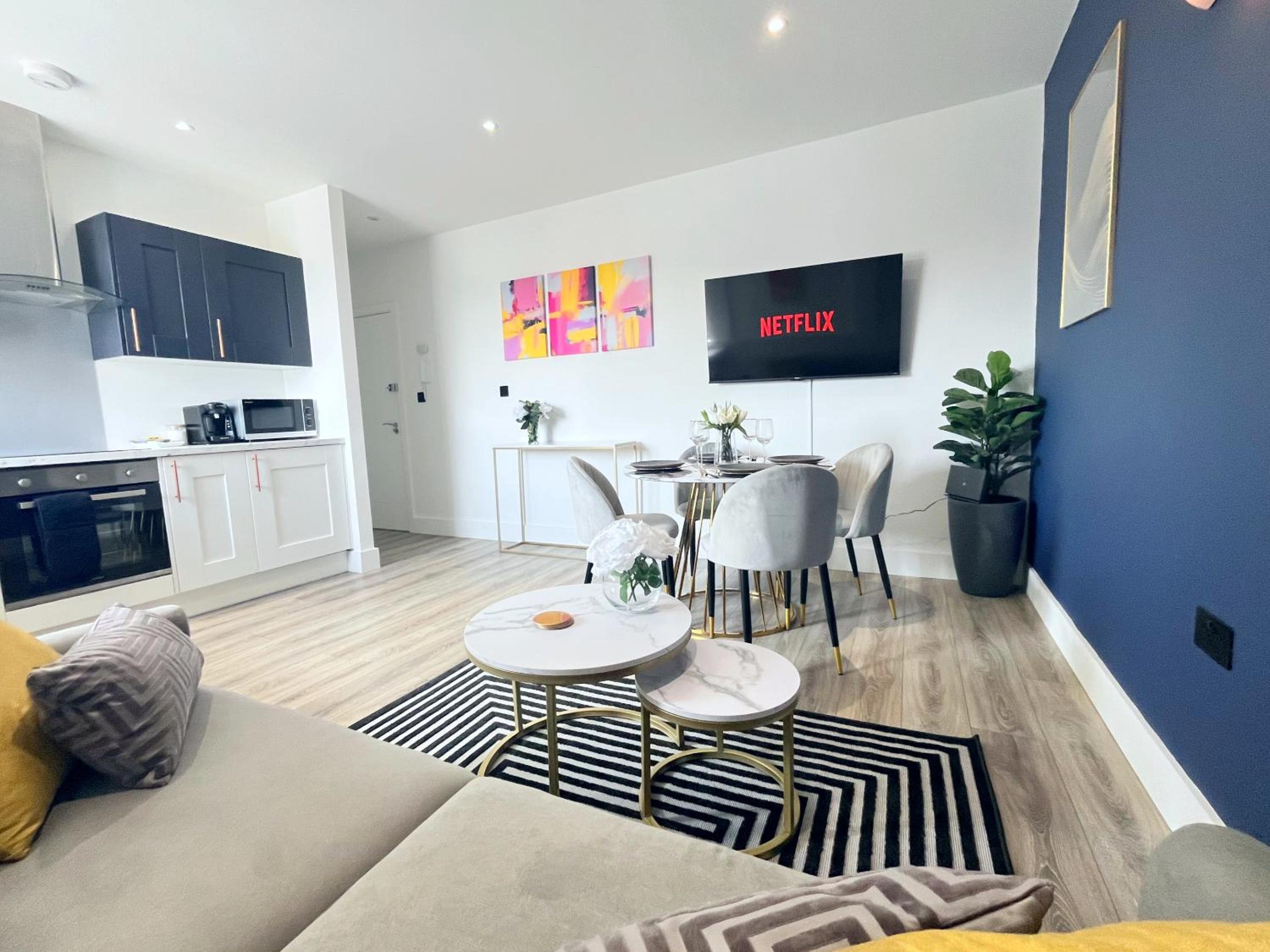 Deluxe Apartment