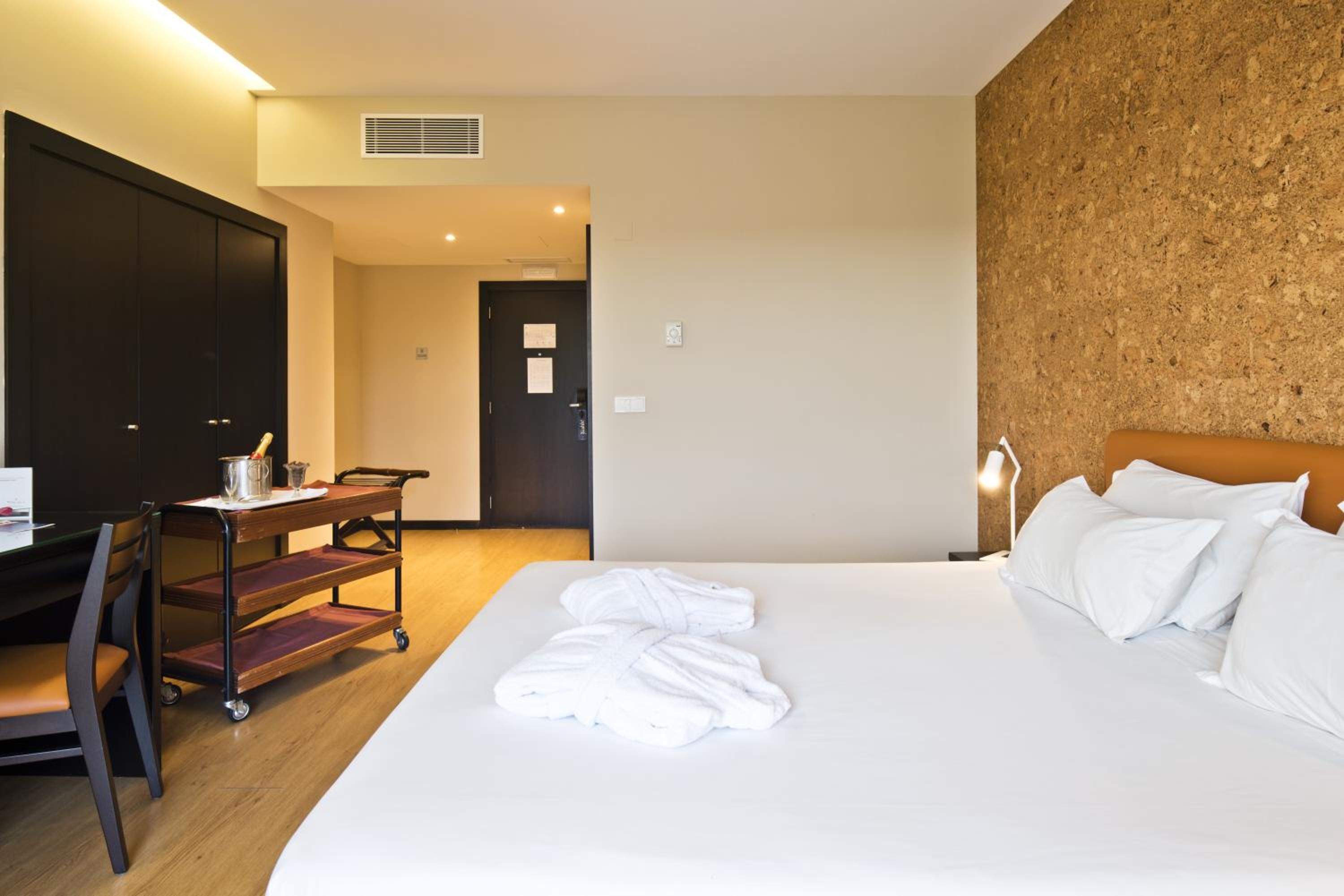 Double Or Twin Room With New Year'S Package - Photo 2