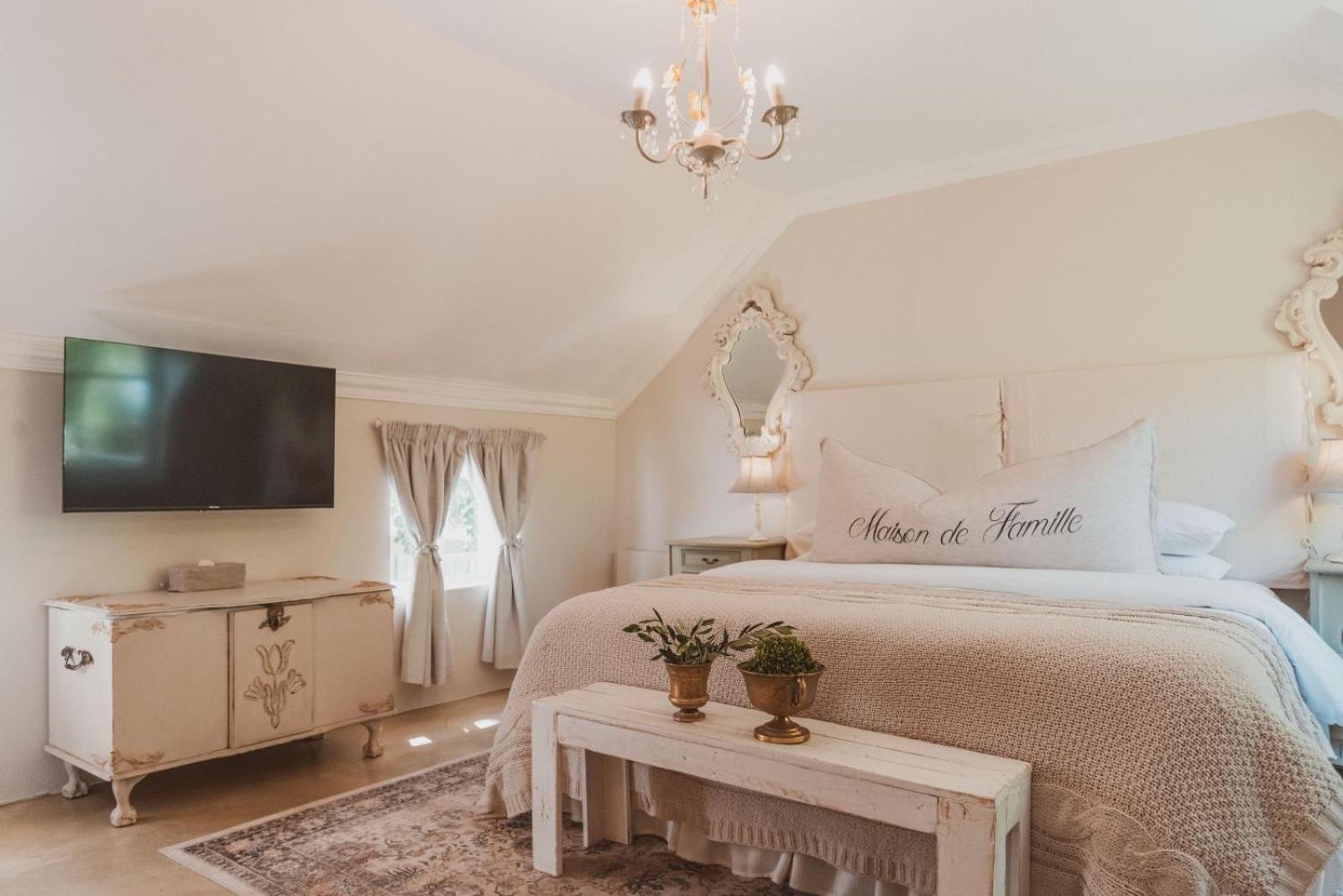  Double Room - Photo 1
