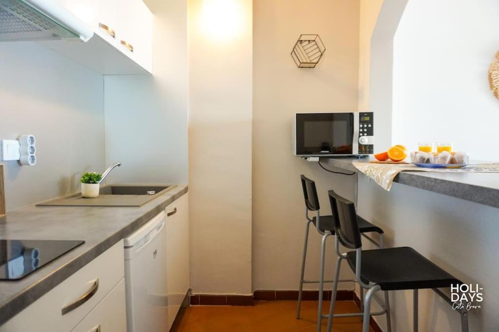 One-Bedroom Apartment photo 3
