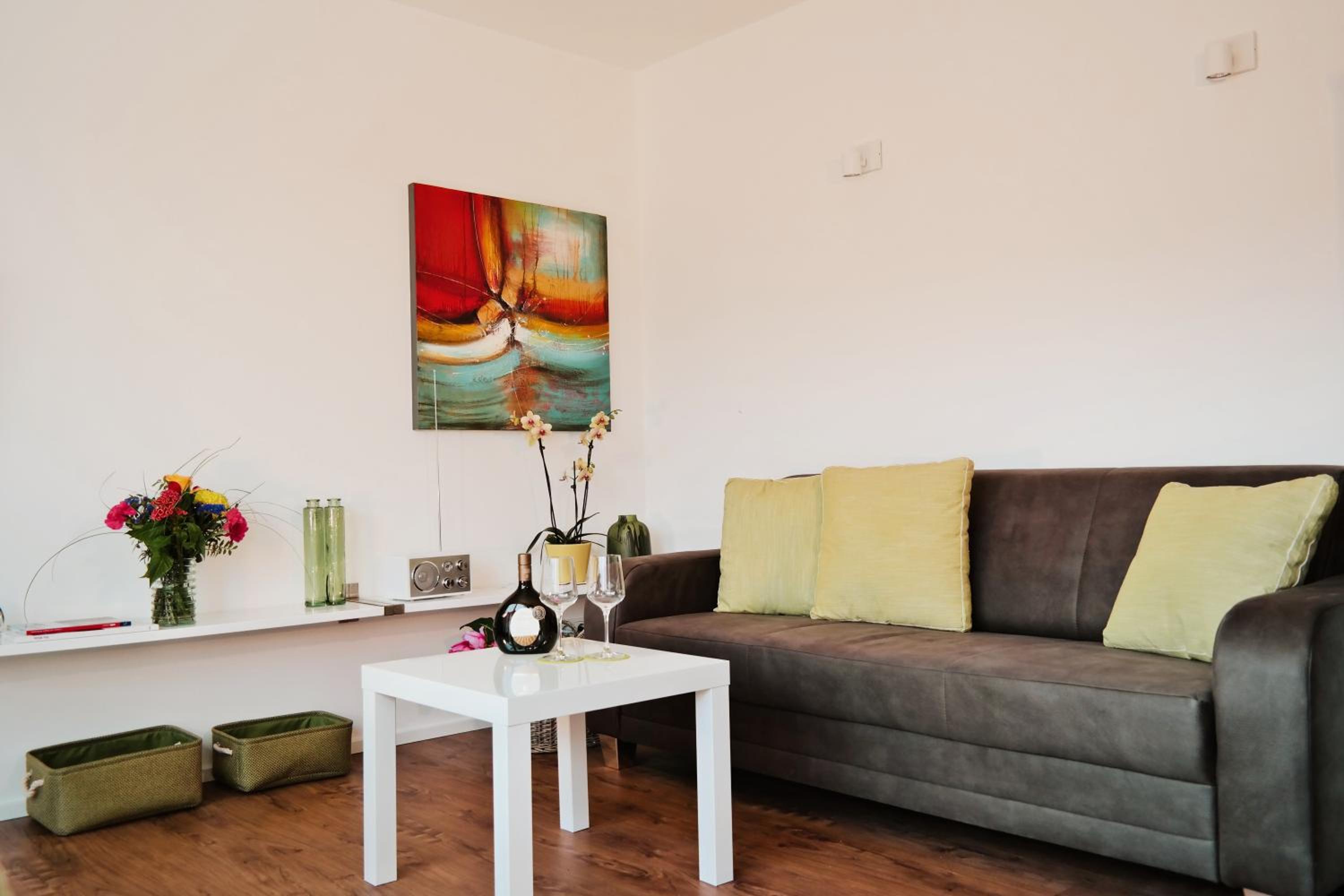 One-Bedroom Apartment with Balcony