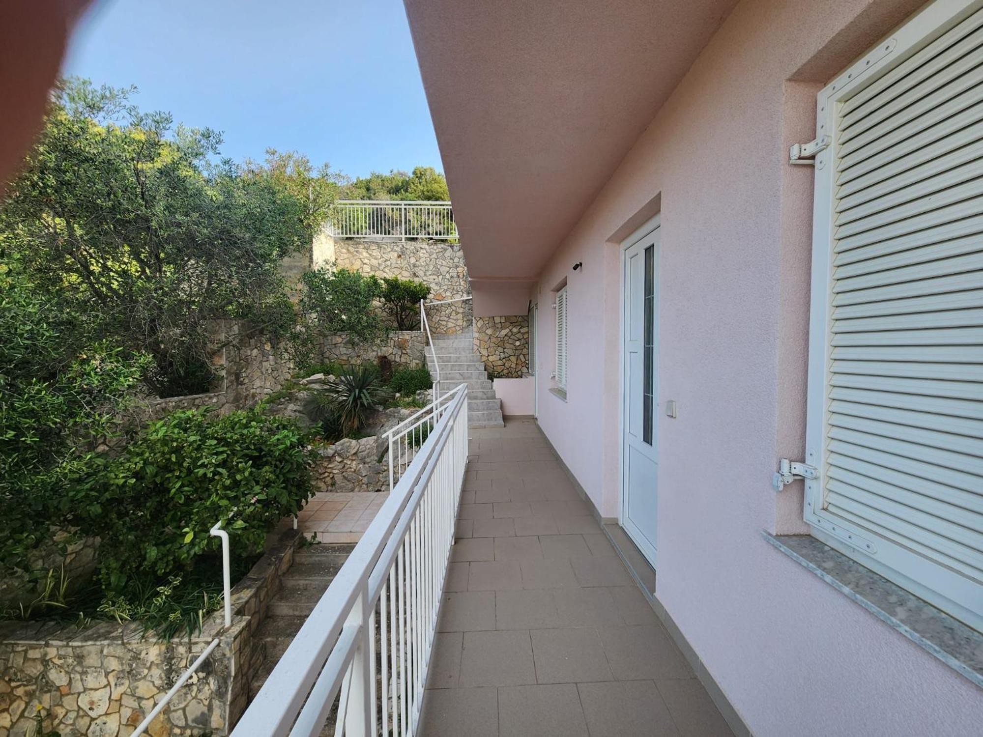 Two-Bedroom Apartment with Terrace and Sea View photo 3