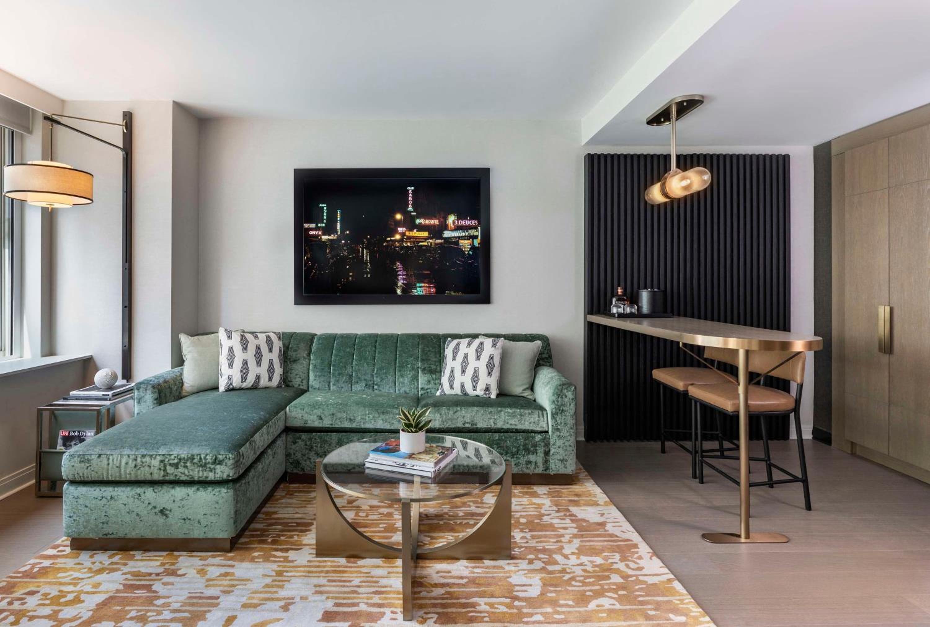 King Studio Suite