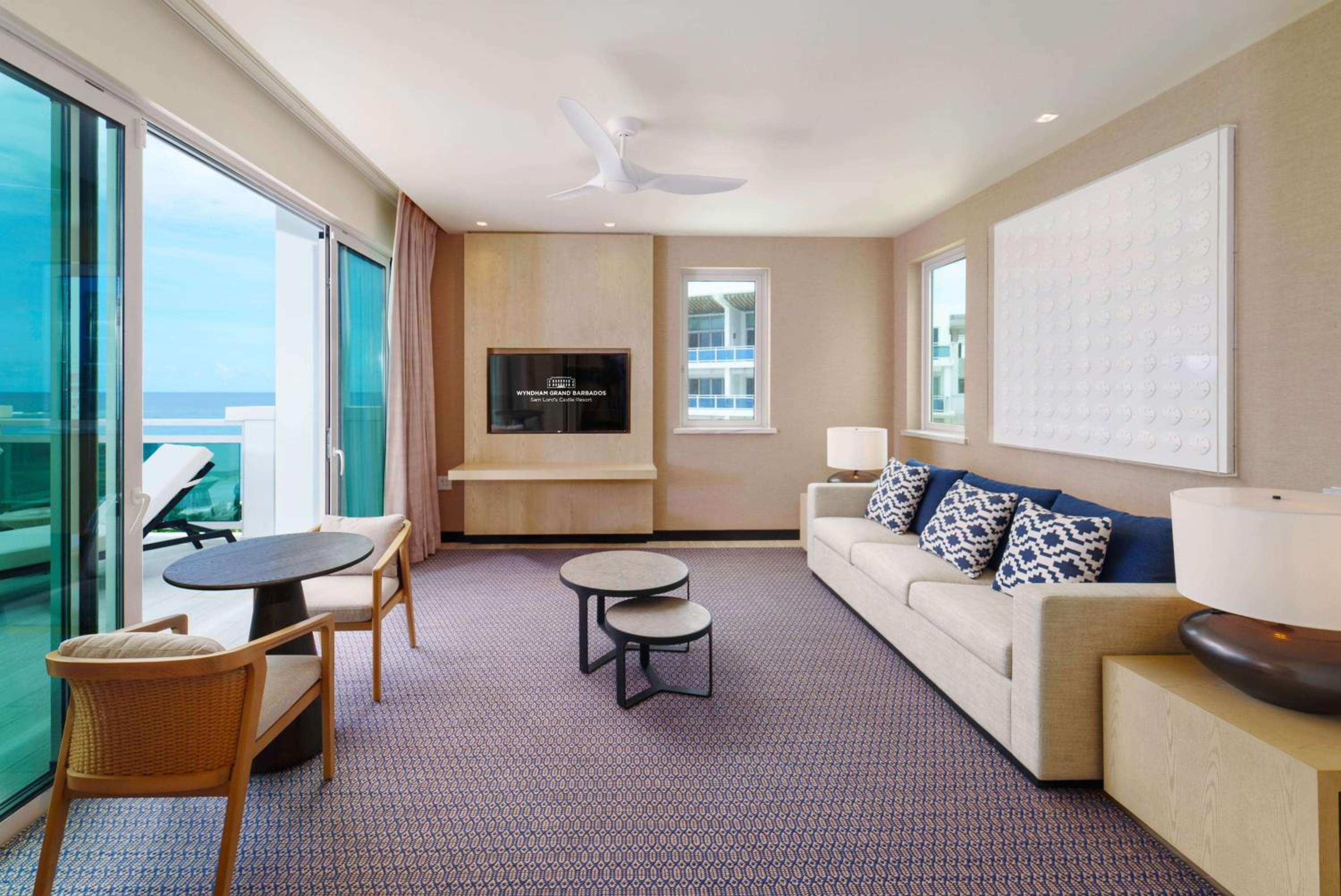 Zephyr One-Bedroom Suite with Two Balconies