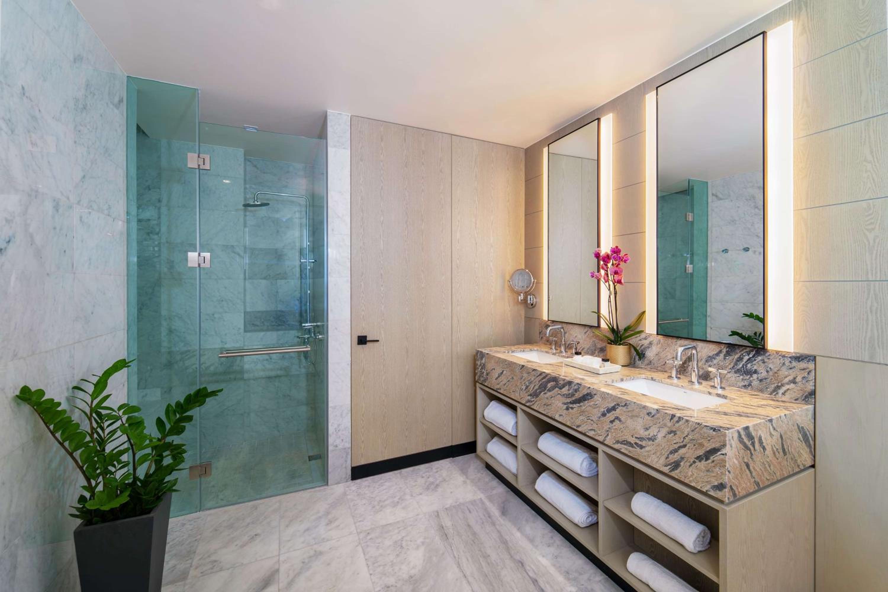 One-Bedroom Ember Suite with Two Balconies