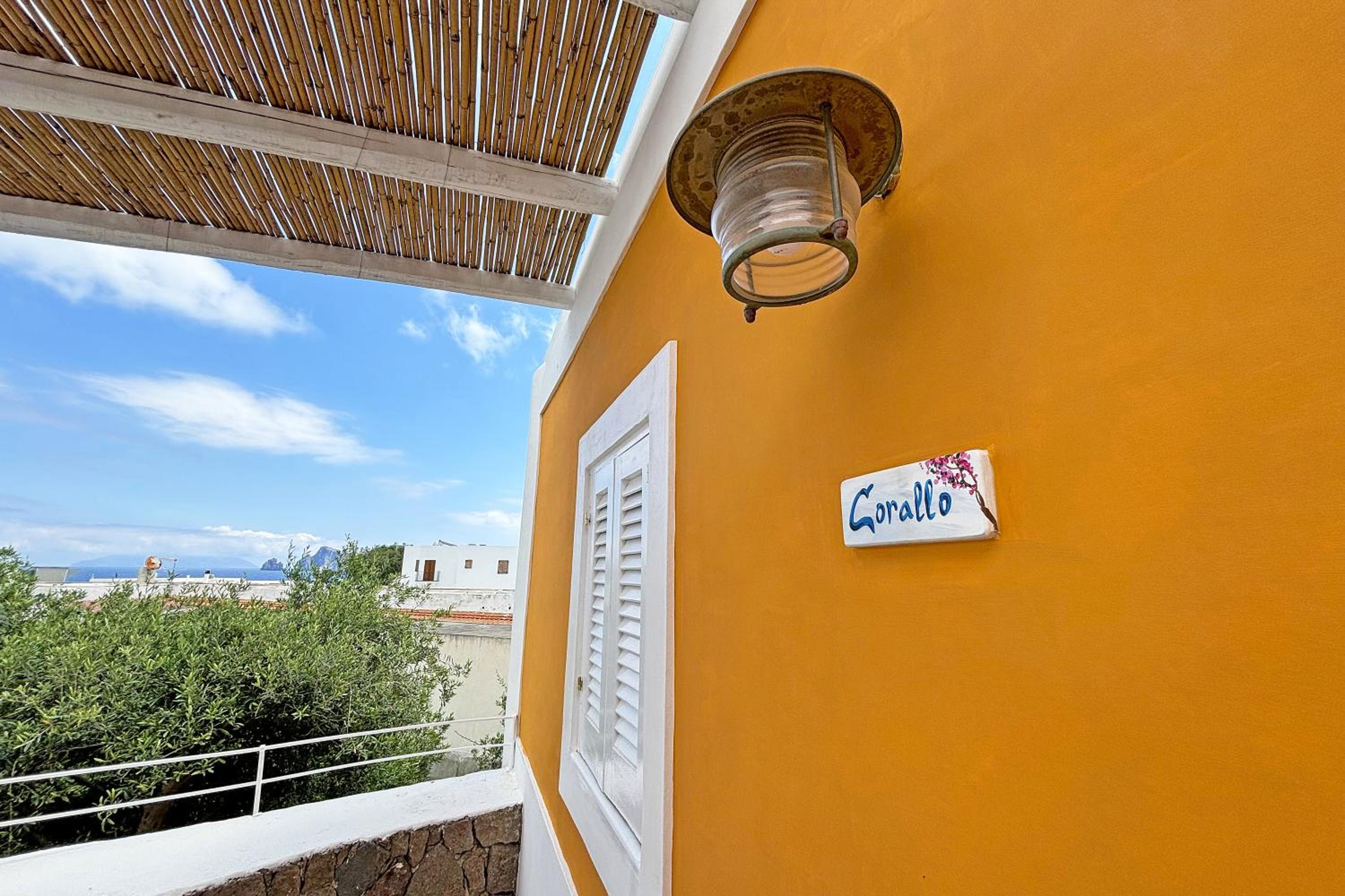 One-Bedroom Apartment with Terrace photo 3