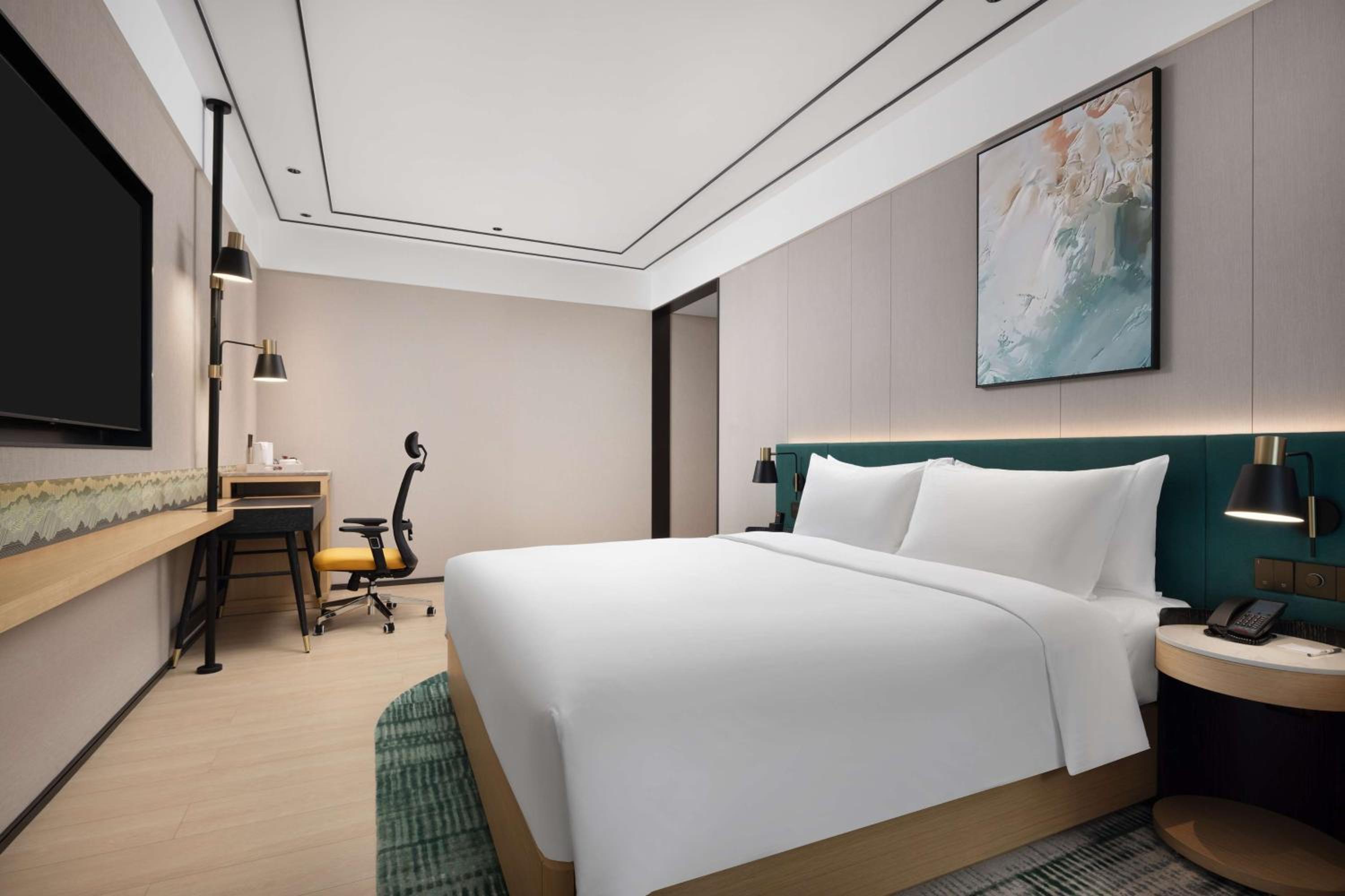 Premium King Room