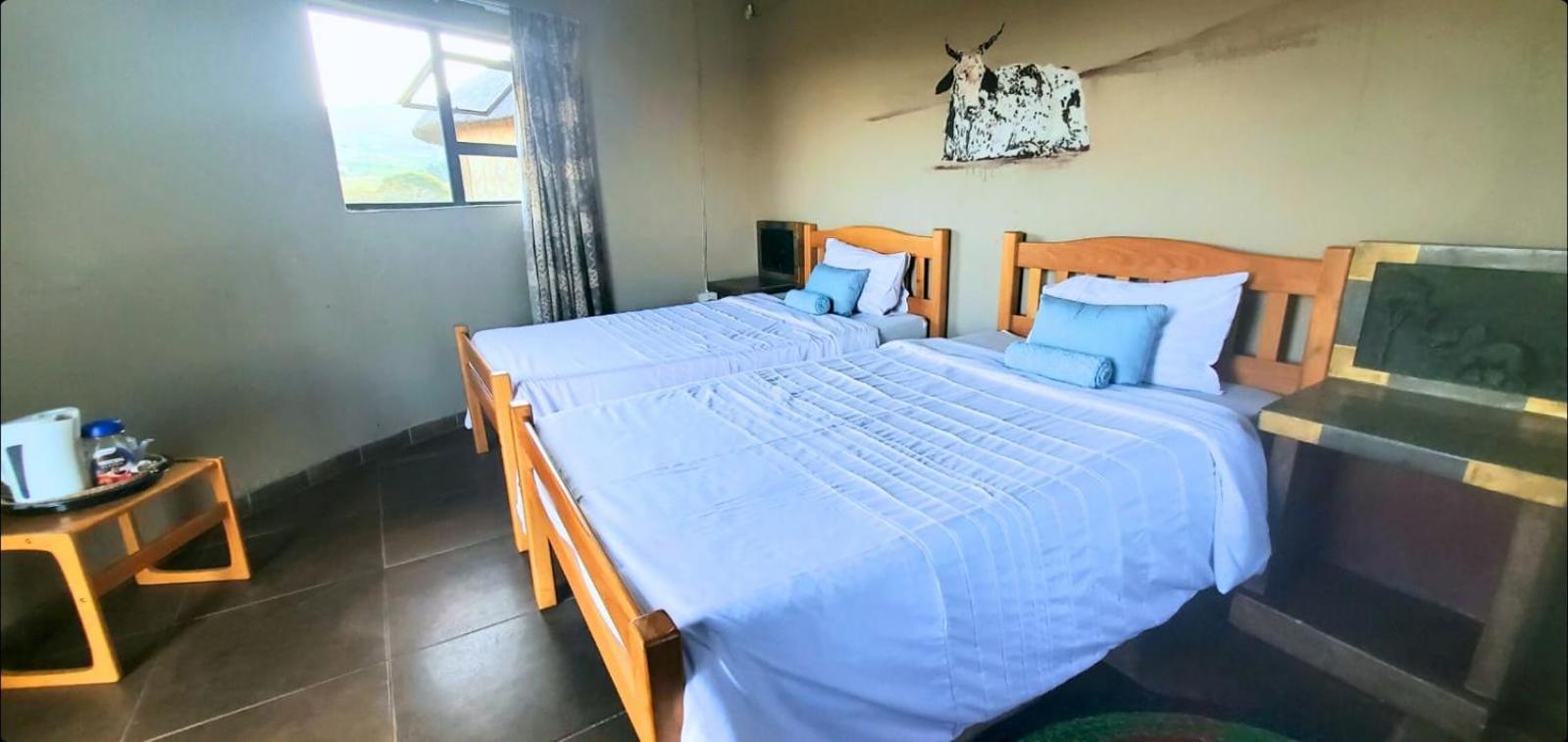 Standard Twin Room with Garden View photo 3