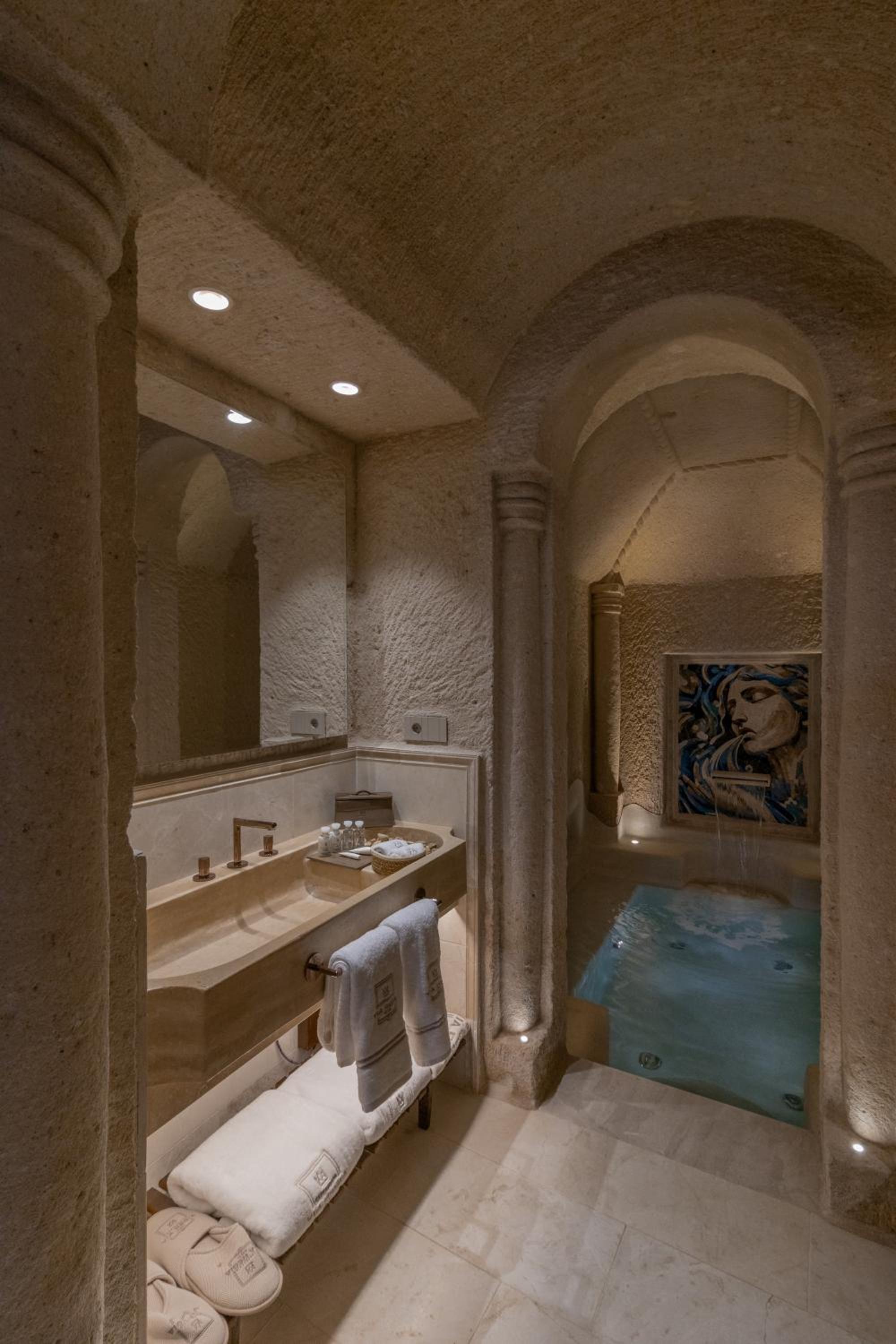 Suite with Private Pool photo 3