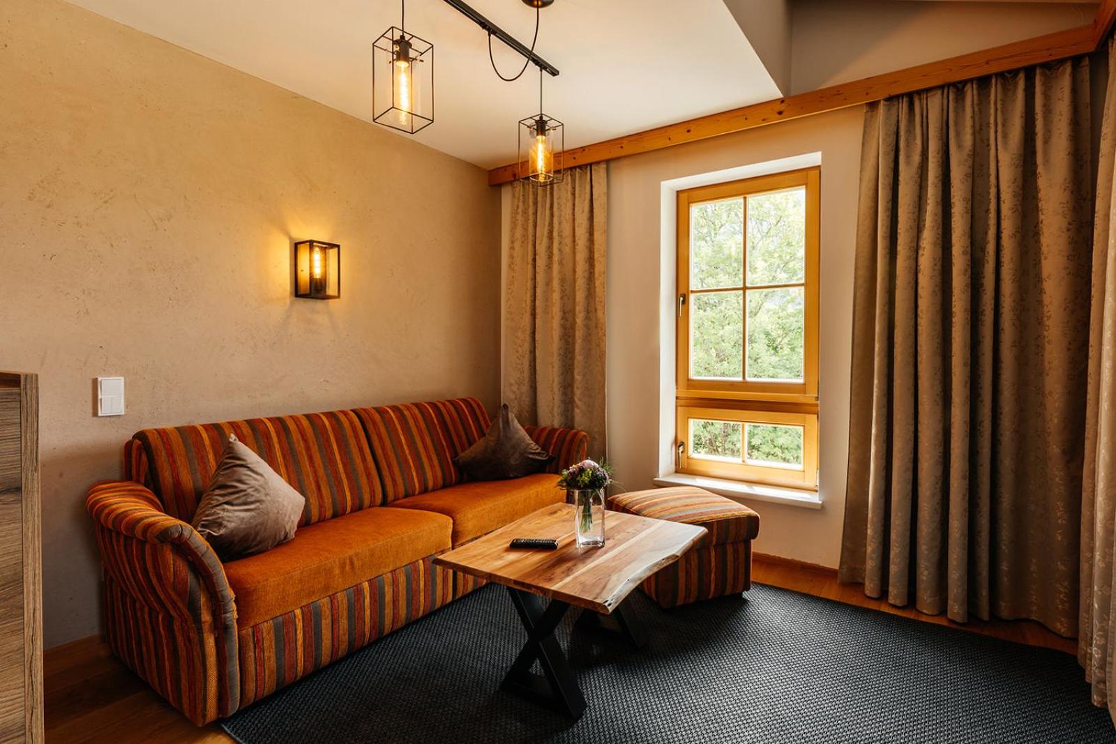 One-Bedroom Apartment with Valley View