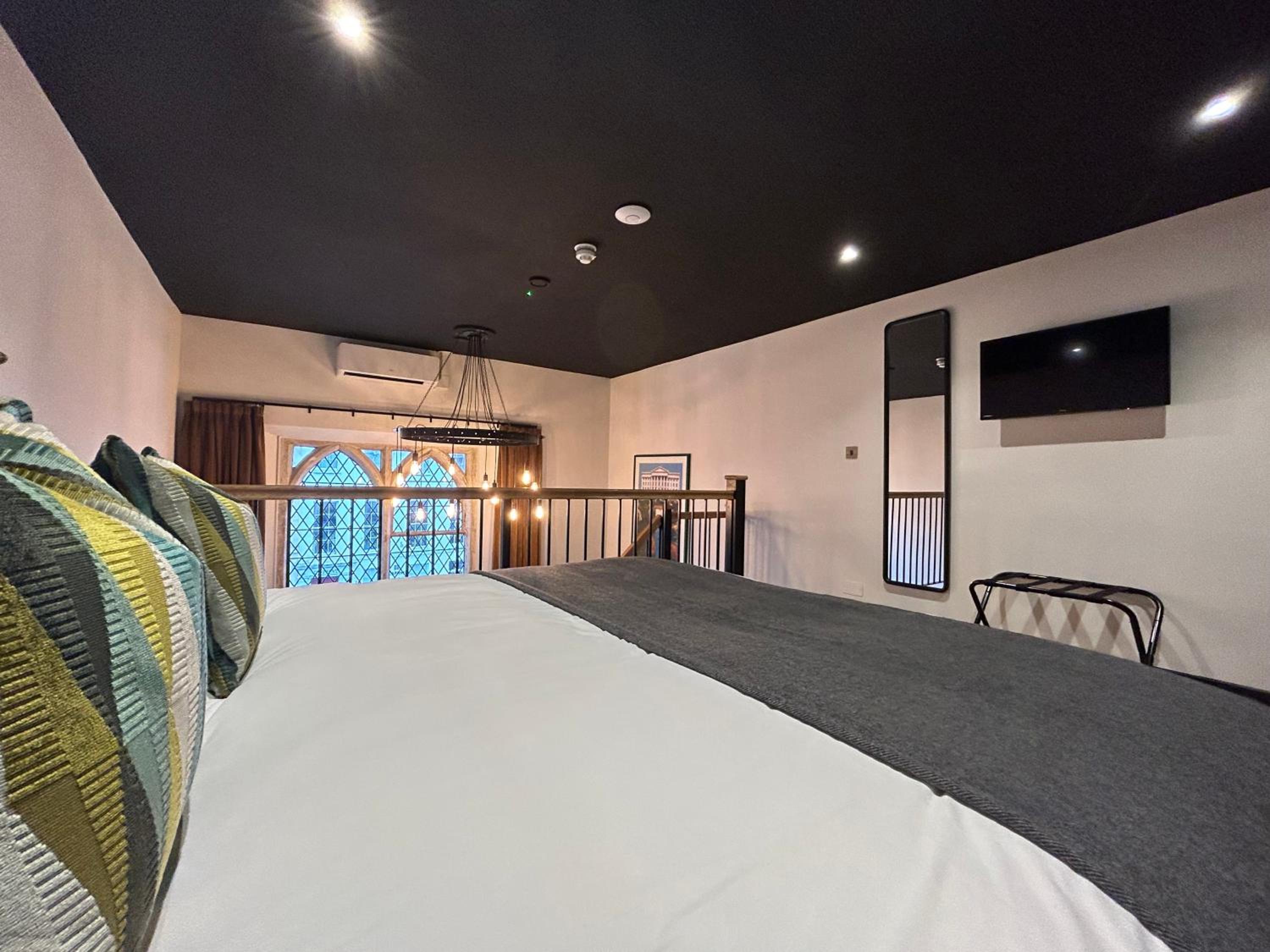 Deluxe Double Room - Photo 14