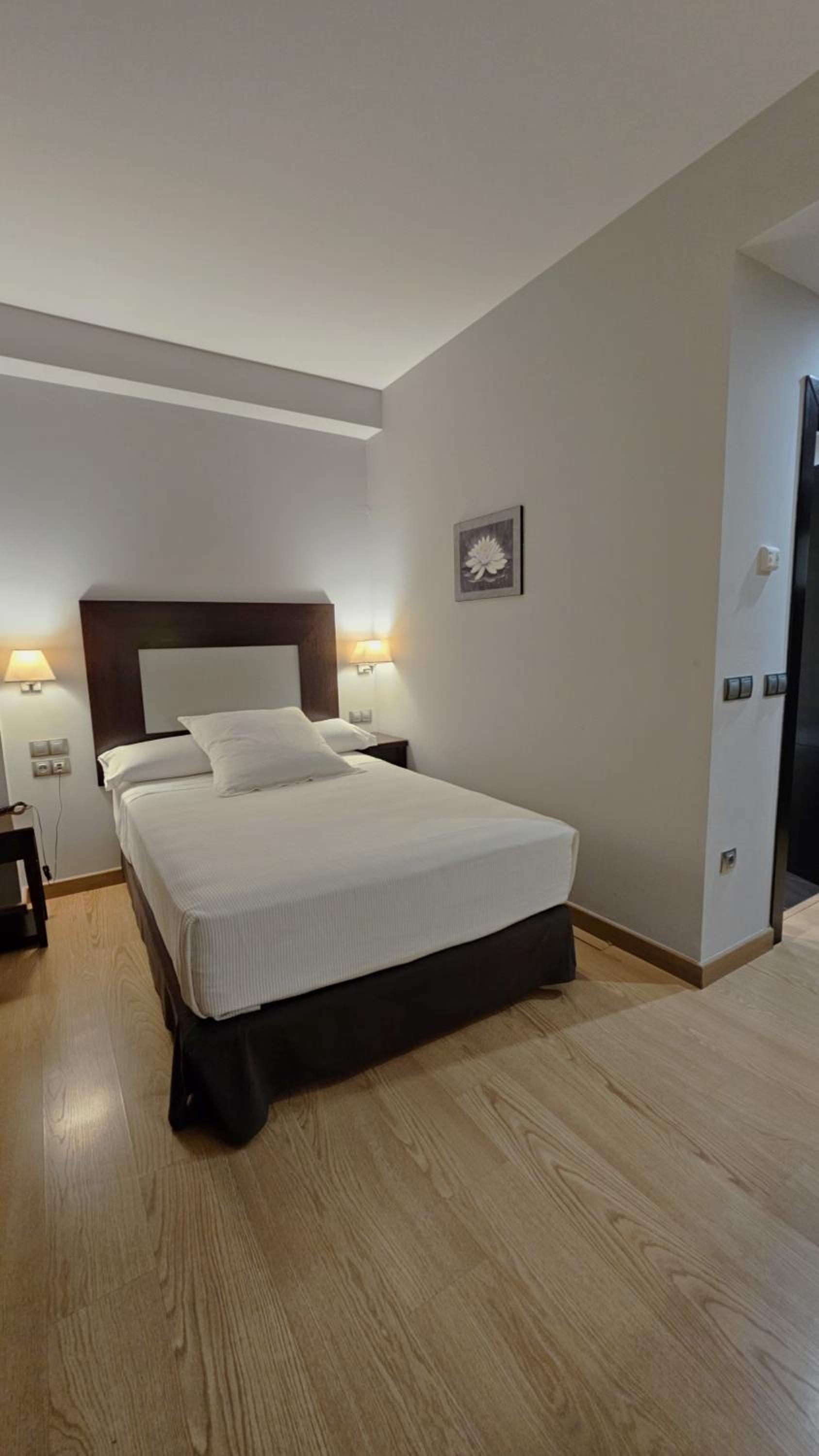 Double Room Single Use With Parking photo 2