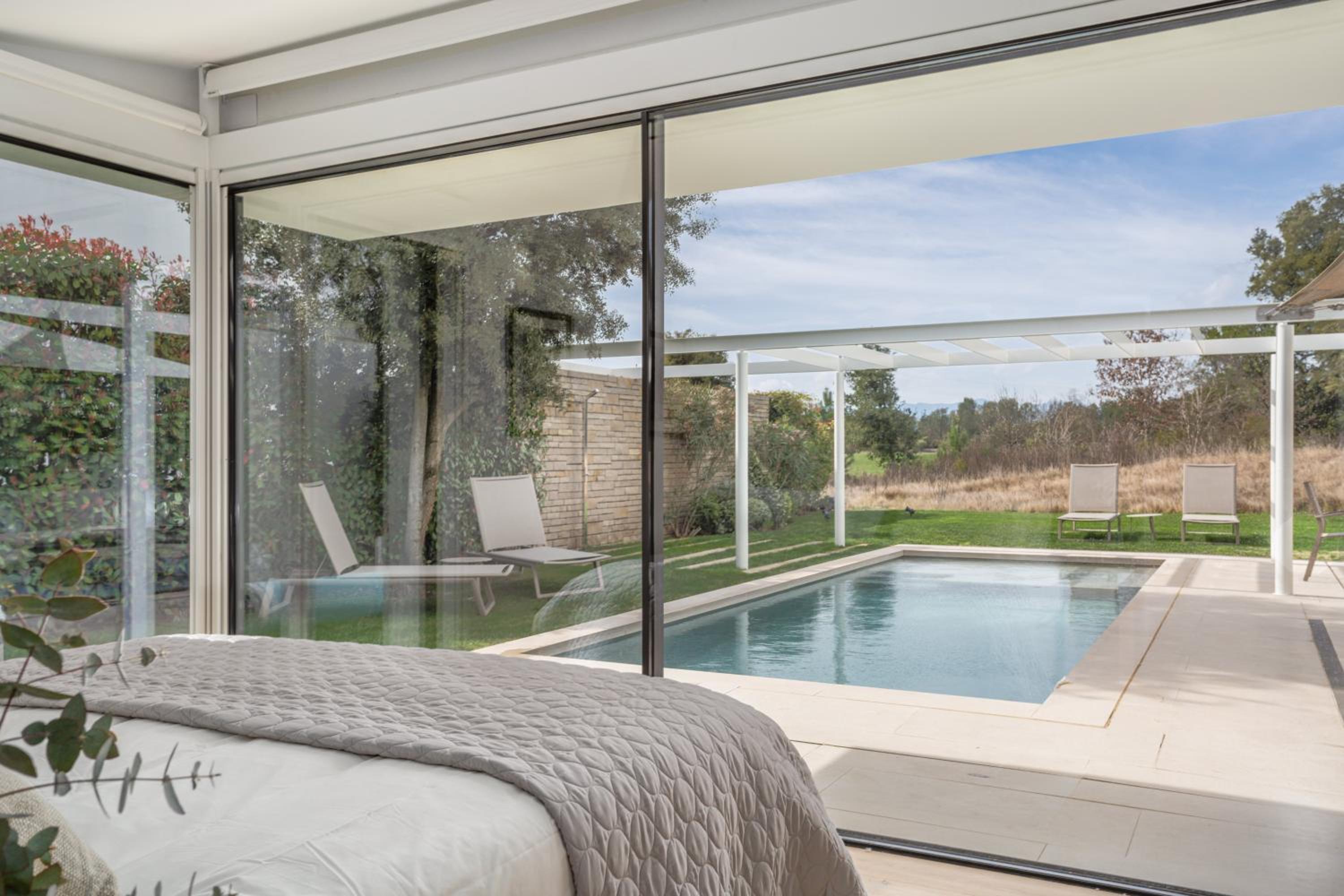 Villa photo 2