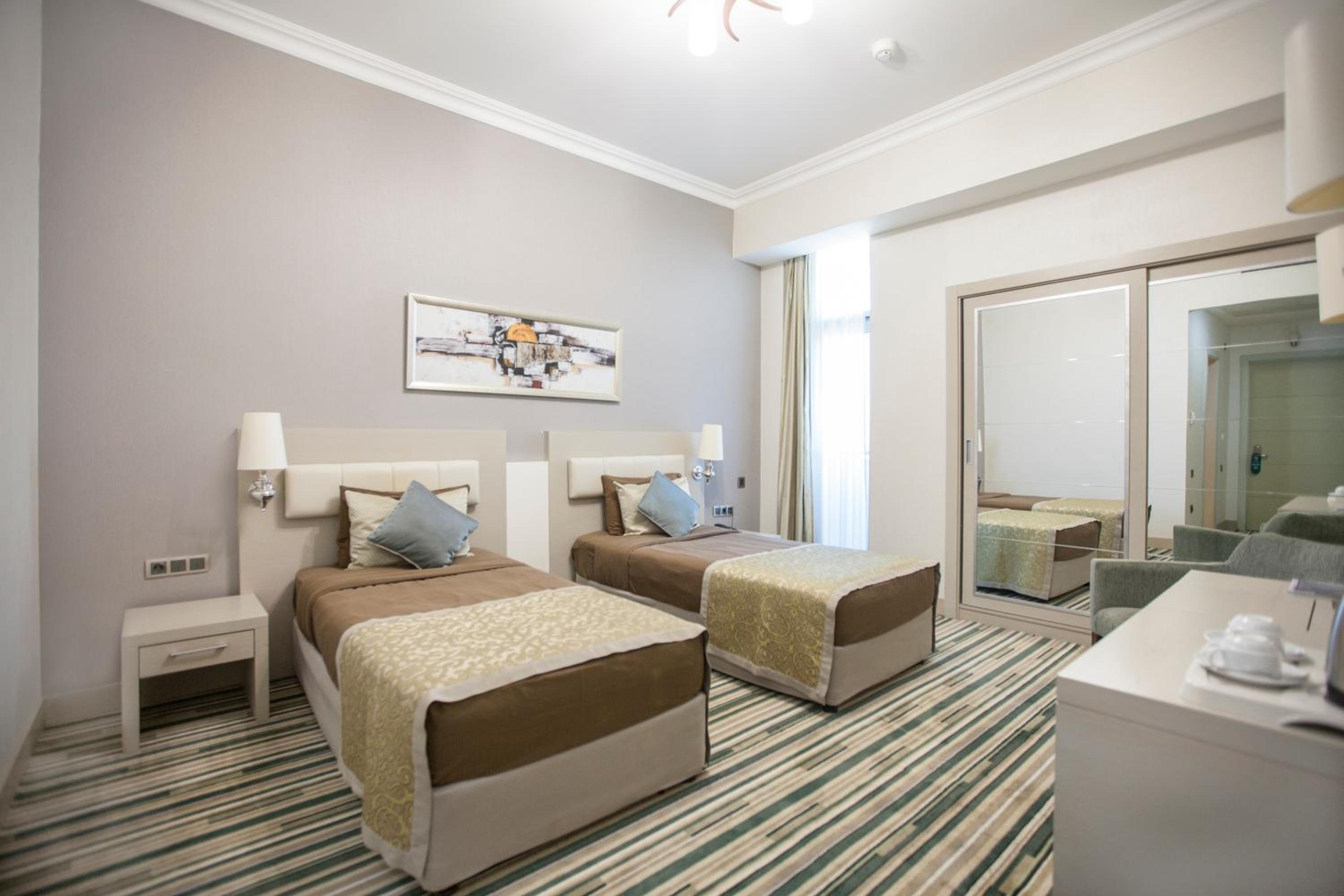 Standard Twin Room photo 1